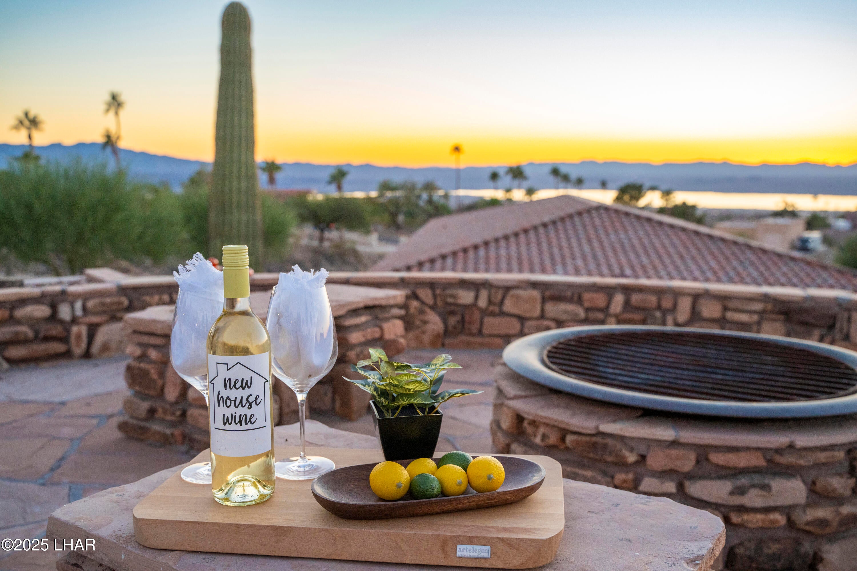 Lake Havasu City, Arizona, 86404, United States, 6 Bedrooms Bedrooms, ,7 BathroomsBathrooms,Residential,Active,1996583