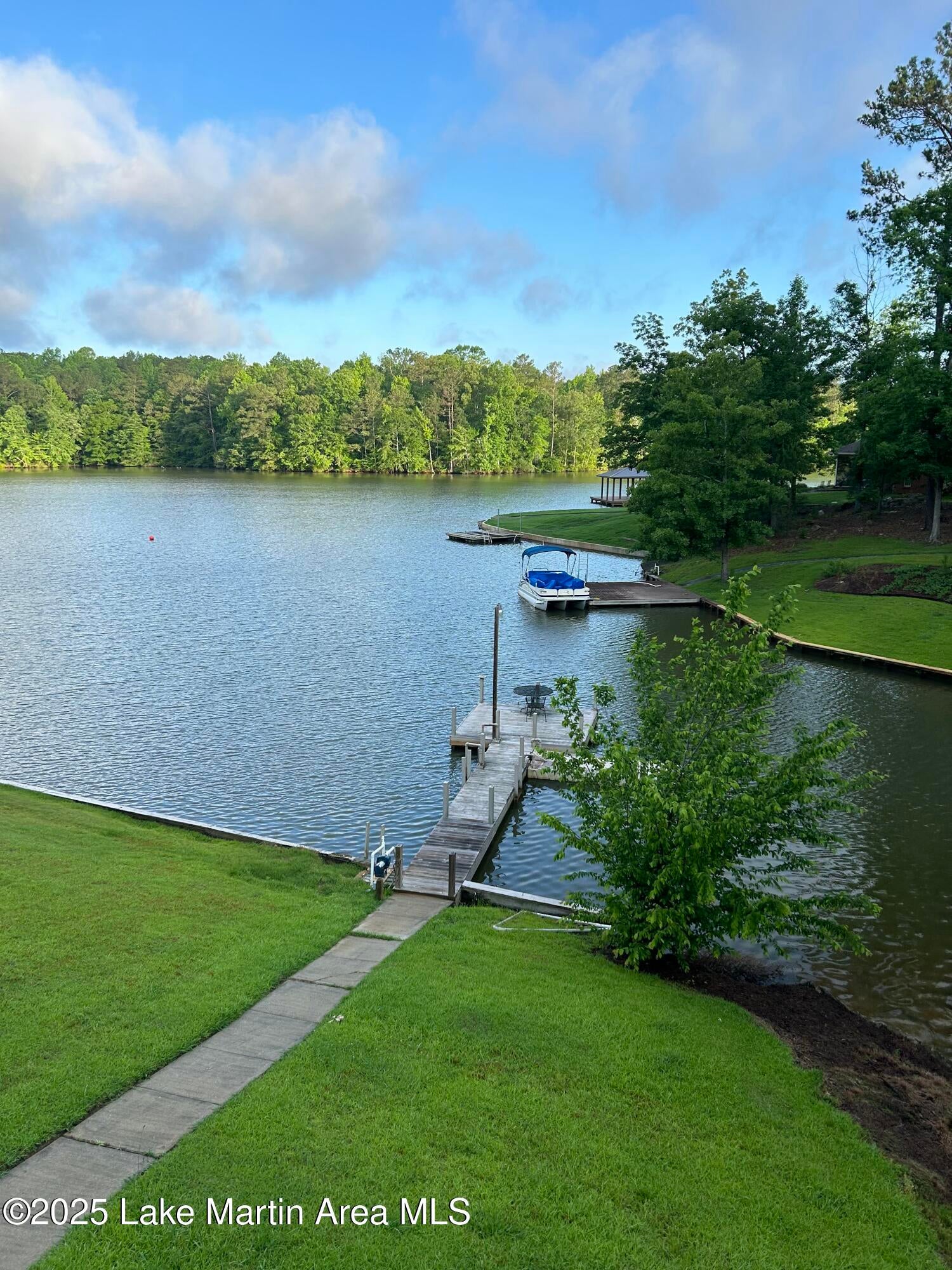 Jacksons Gap, Alabama, 36861, United States, 3 Bedrooms Bedrooms, ,4 BathroomsBathrooms,Residential,Active,1756381