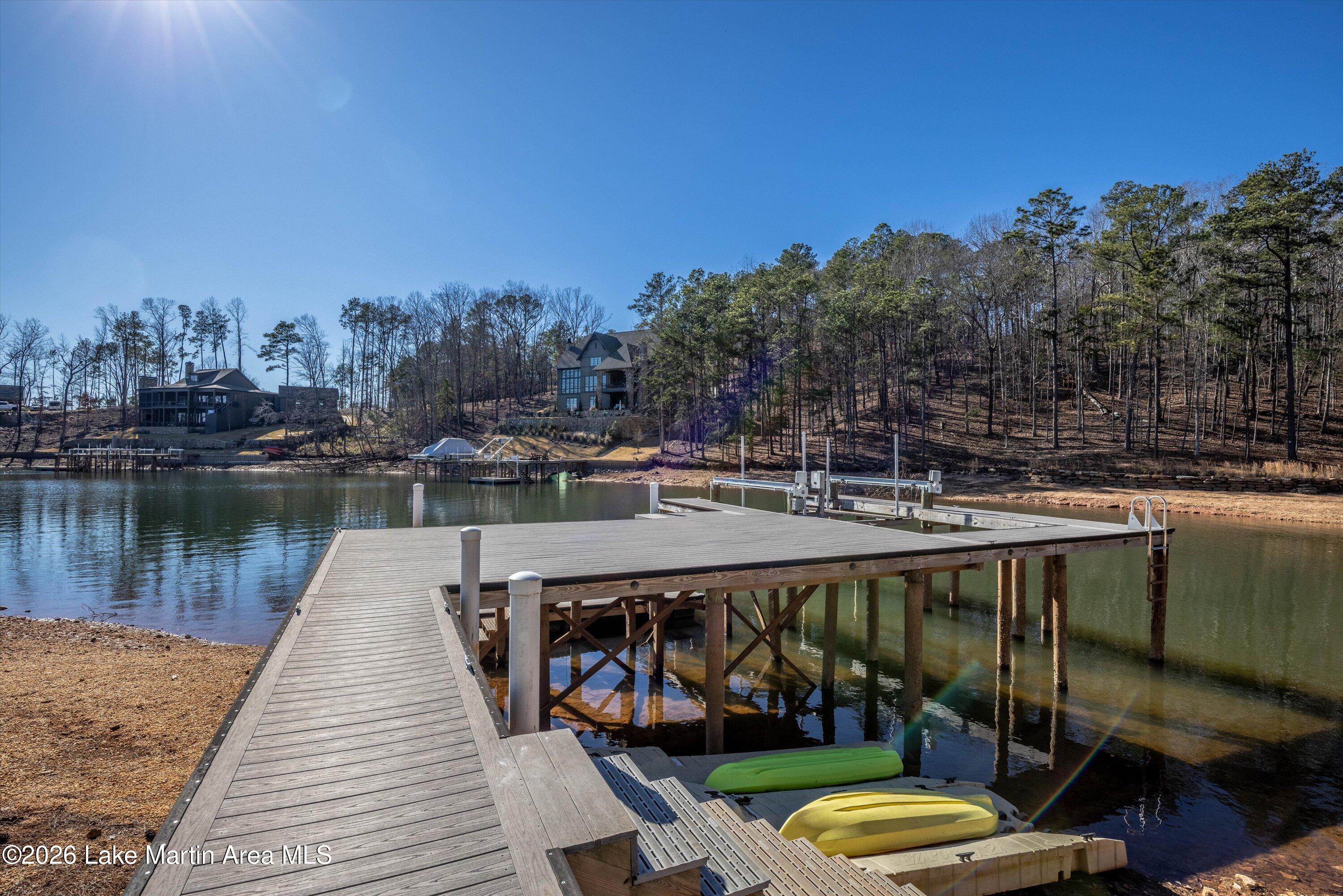 Alexander City, Alabama, 35010, United States, 4 Bedrooms Bedrooms, ,5 BathroomsBathrooms,Residential,Active,2011849