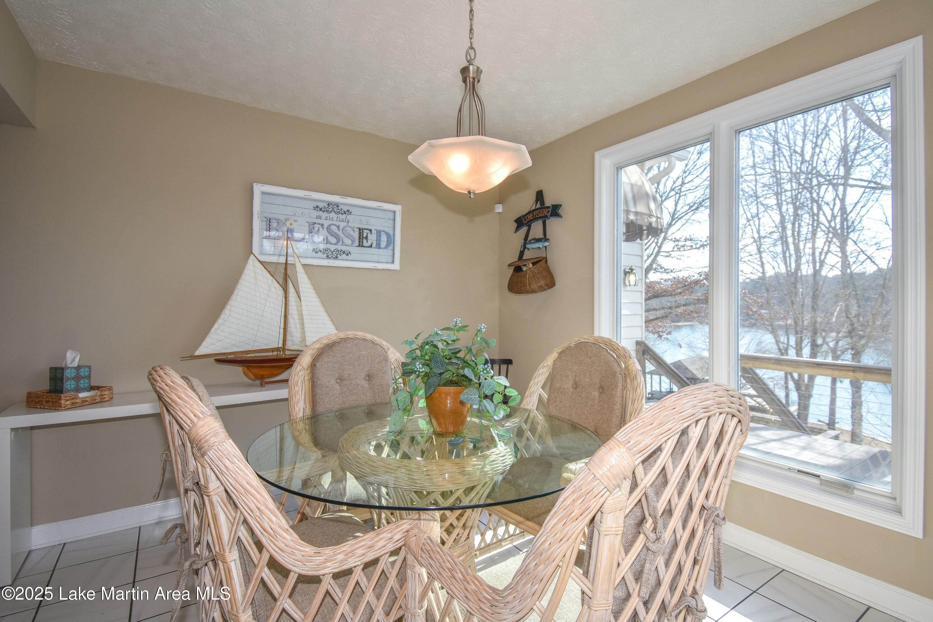 Jacksons Gap, Alabama, 36861, United States, ,5 BathroomsBathrooms,Residential,Active,1770190