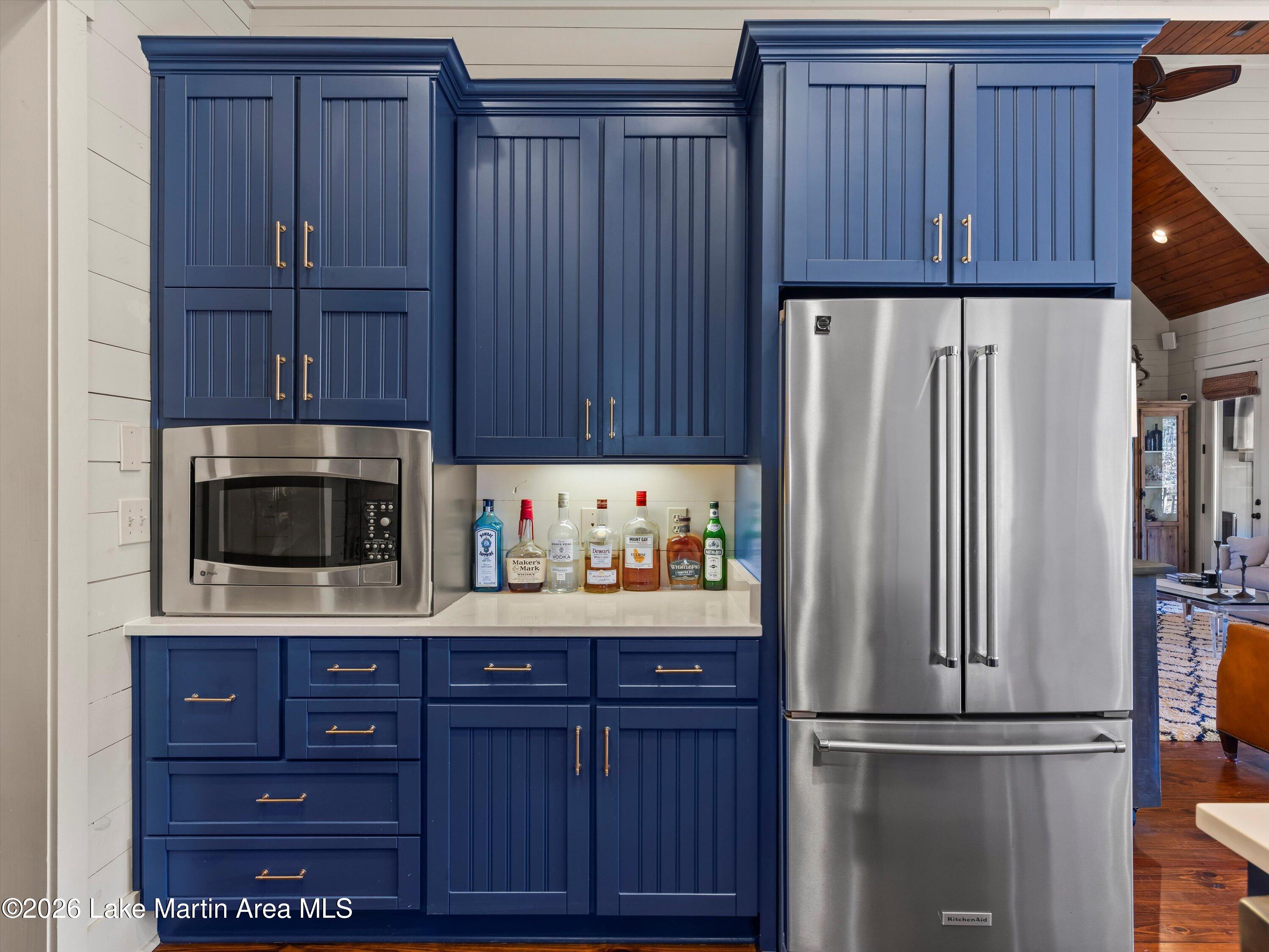 Alexander City, Alabama, 35010, United States, 4 Bedrooms Bedrooms, ,5 BathroomsBathrooms,Residential,Active,2011849