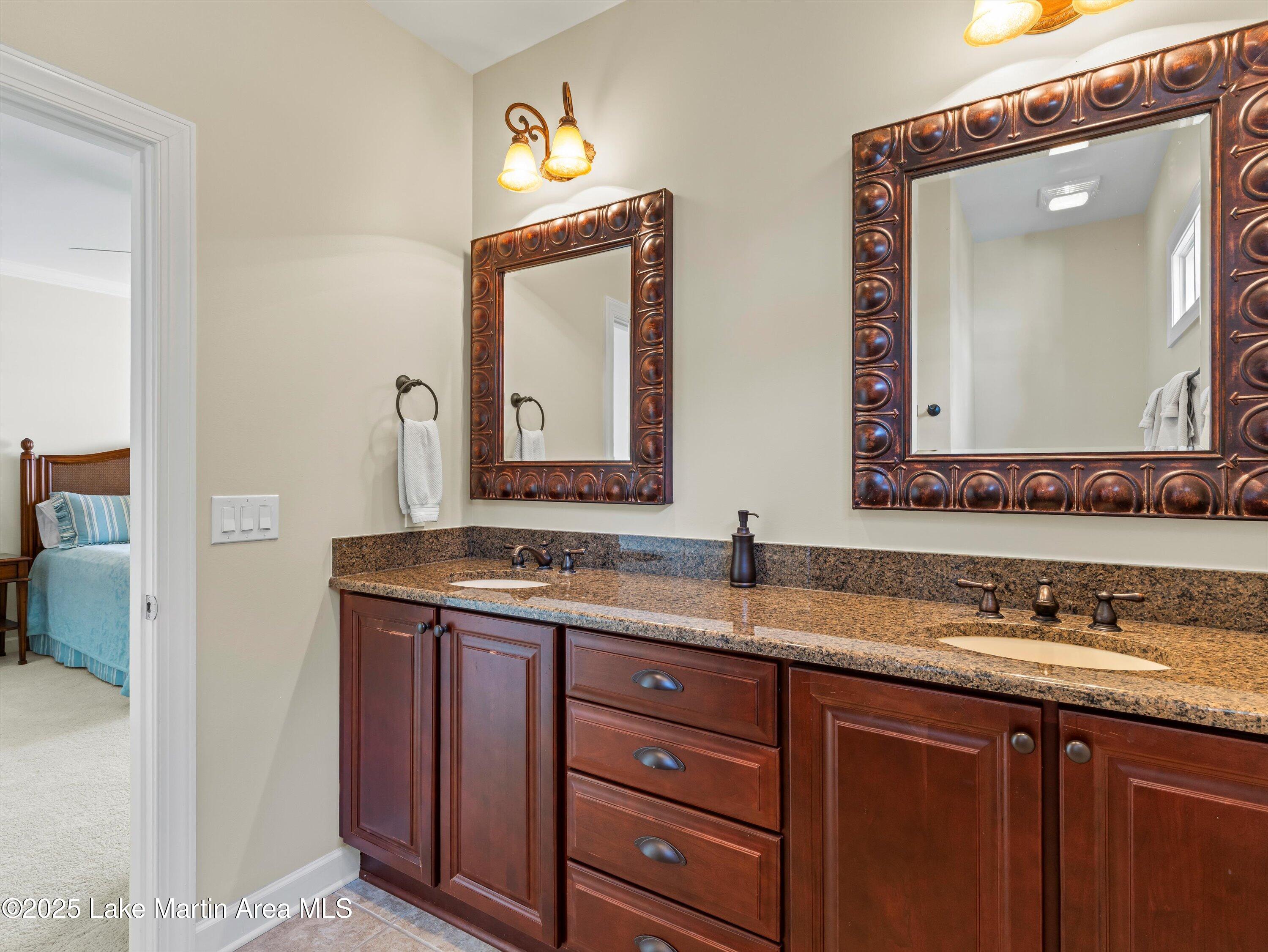 Alexander City, Alabama, 35010, United States, 6 Bedrooms Bedrooms, ,2 BathroomsBathrooms,Residential,Active,1990586