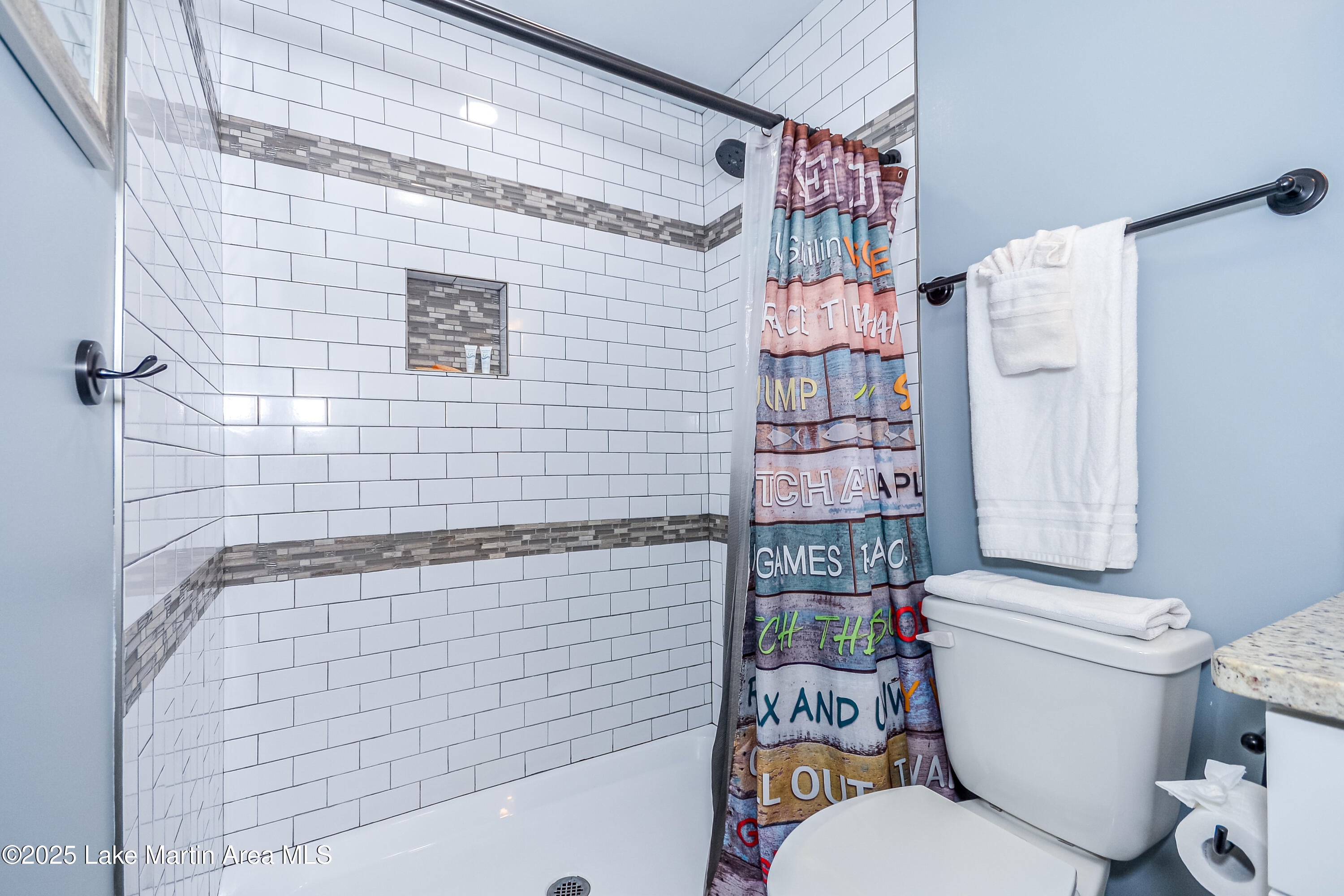 Equality, Alabama, 36026, United States, 4 Bedrooms Bedrooms, ,5 BathroomsBathrooms,Residential,Active,2007314