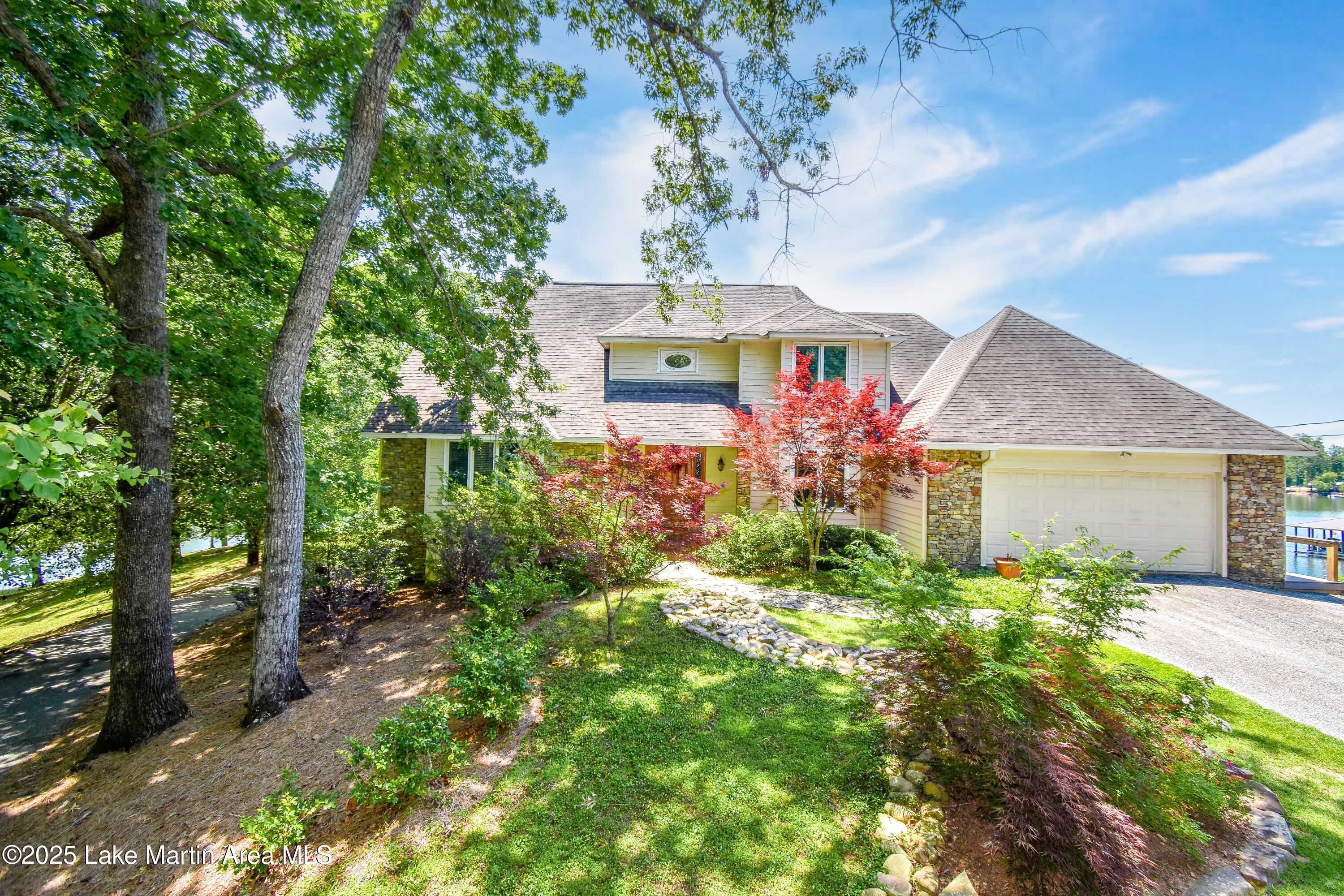 Jacksons Gap, Alabama, 36861, United States, ,5 BathroomsBathrooms,Residential,Active,1770190