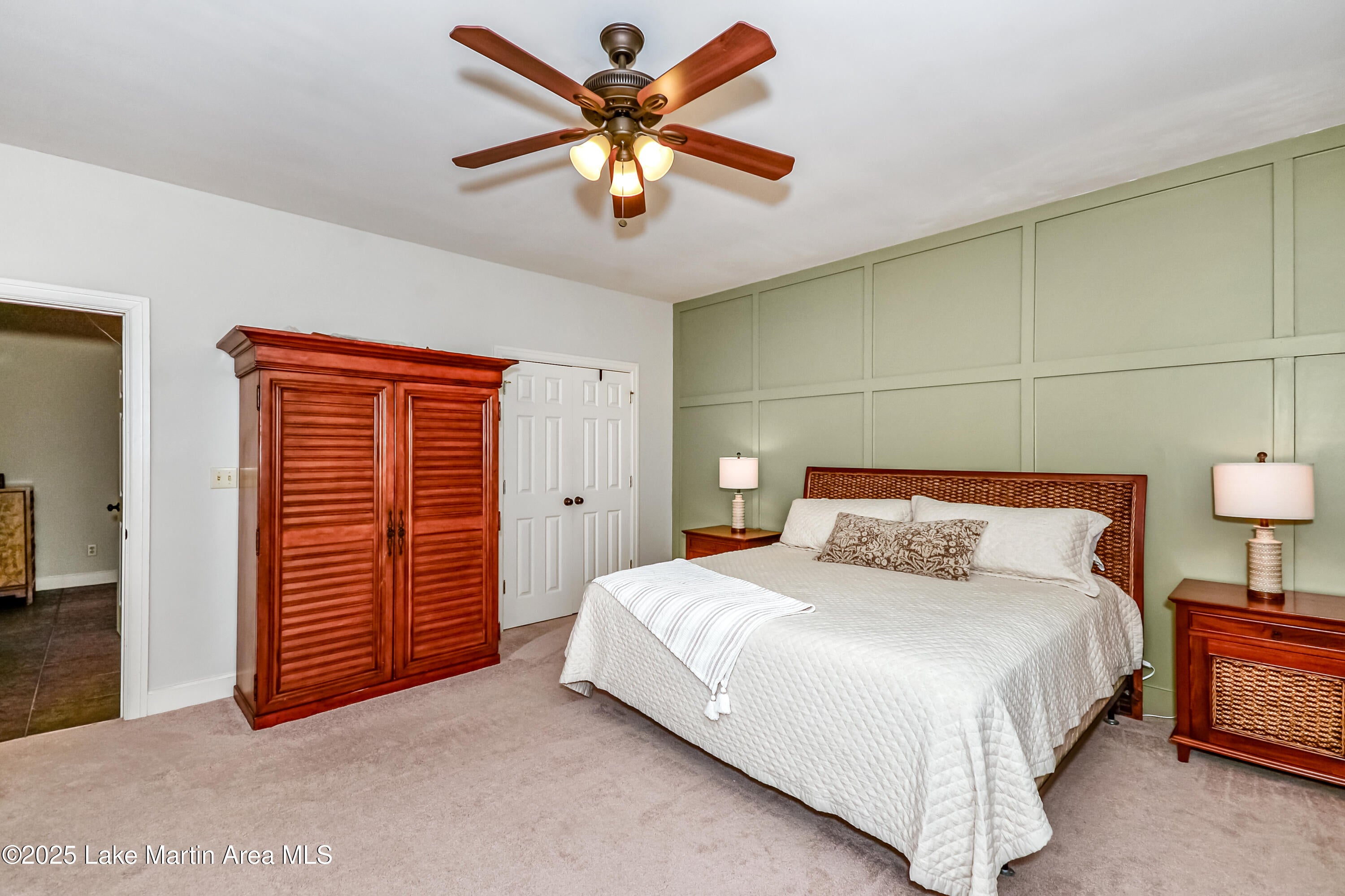 Dadeville, Alabama, 36853, United States, 5 Bedrooms Bedrooms, ,4 BathroomsBathrooms,Residential,Active,1898205