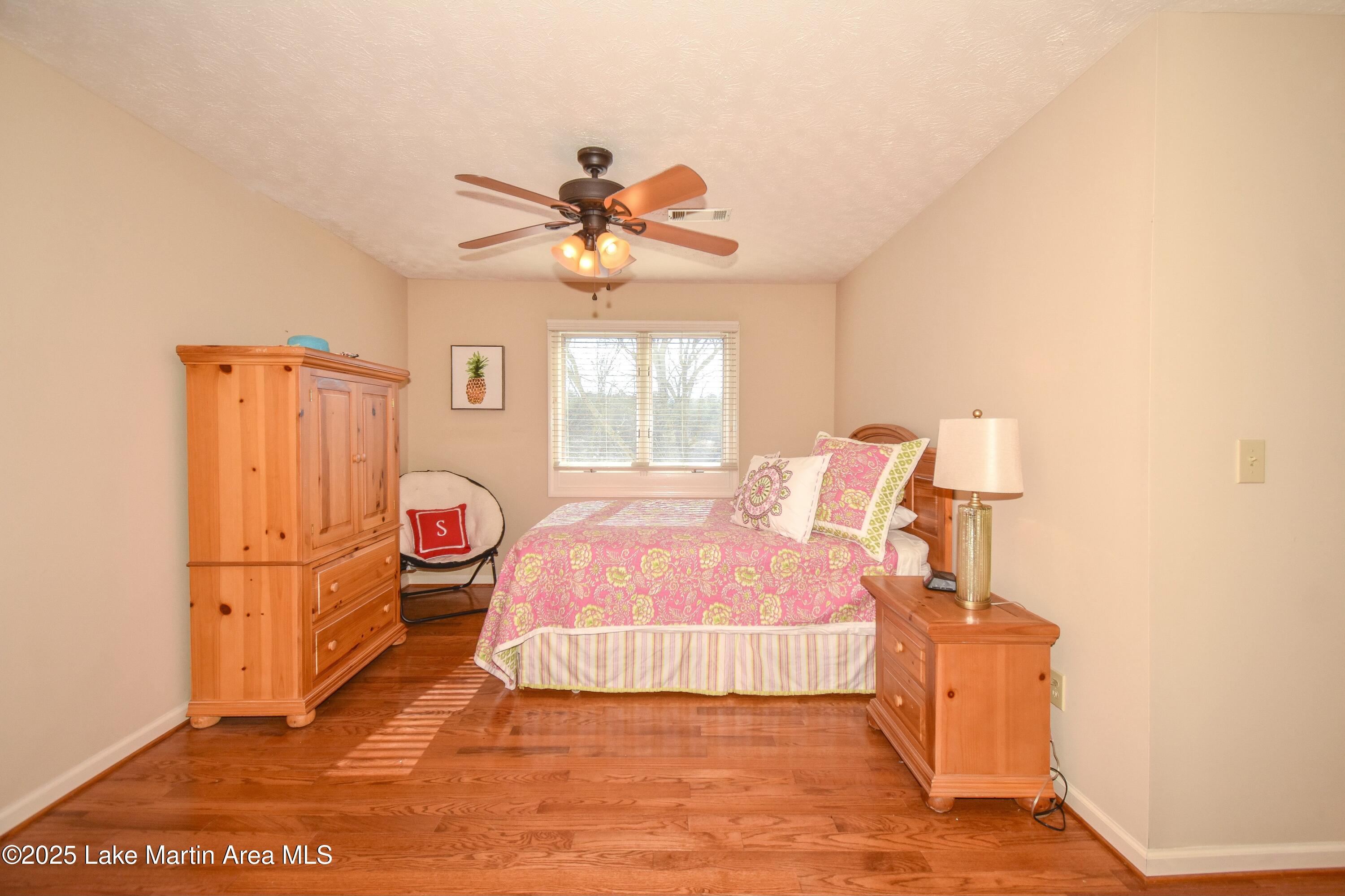 Jacksons Gap, Alabama, 36861, United States, ,5 BathroomsBathrooms,Residential,Active,1770190