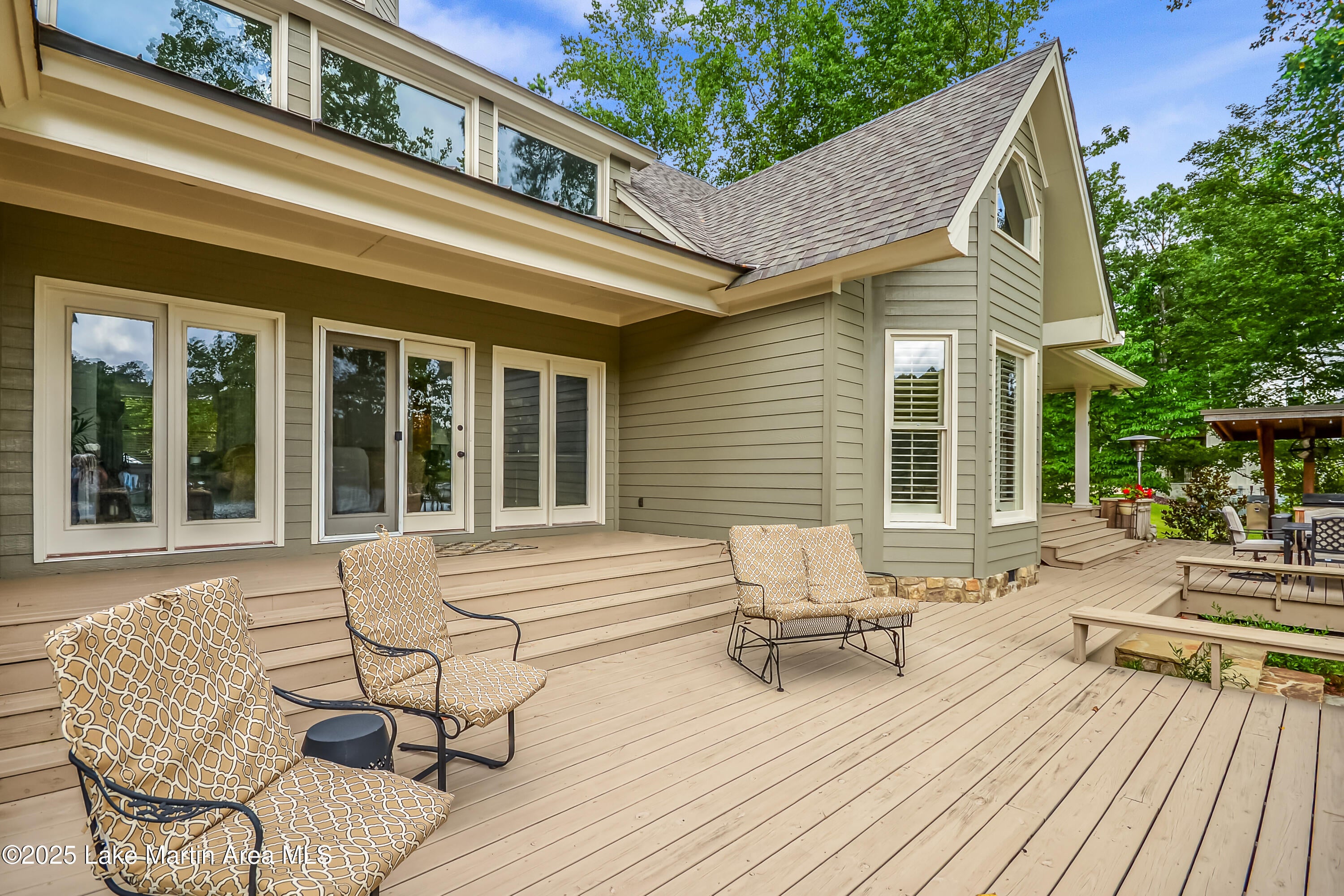 Dadeville, Alabama, 36853, United States, 5 Bedrooms Bedrooms, ,4 BathroomsBathrooms,Residential,Active,1898205