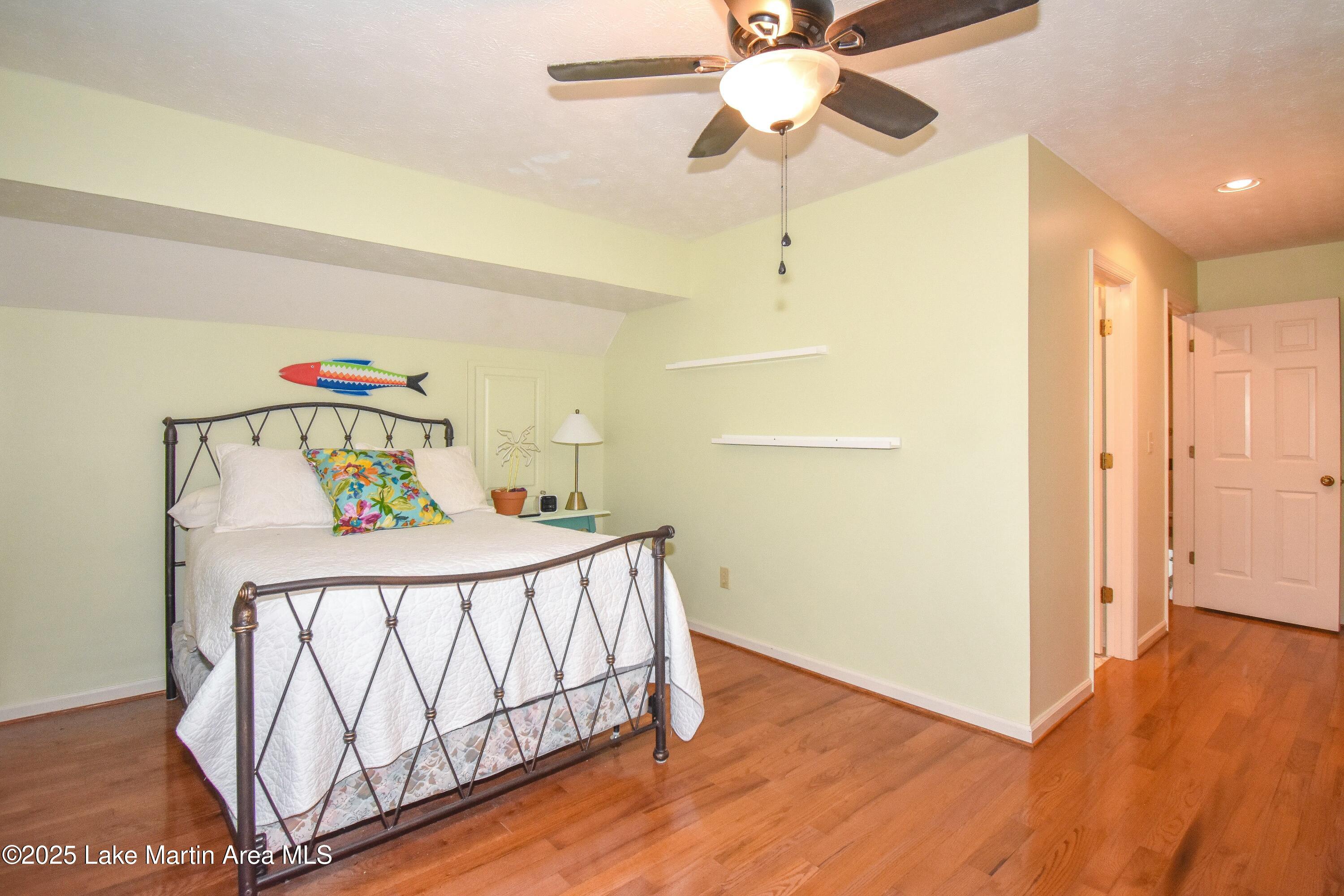 Jacksons Gap, Alabama, 36861, United States, ,5 BathroomsBathrooms,Residential,Active,1770190