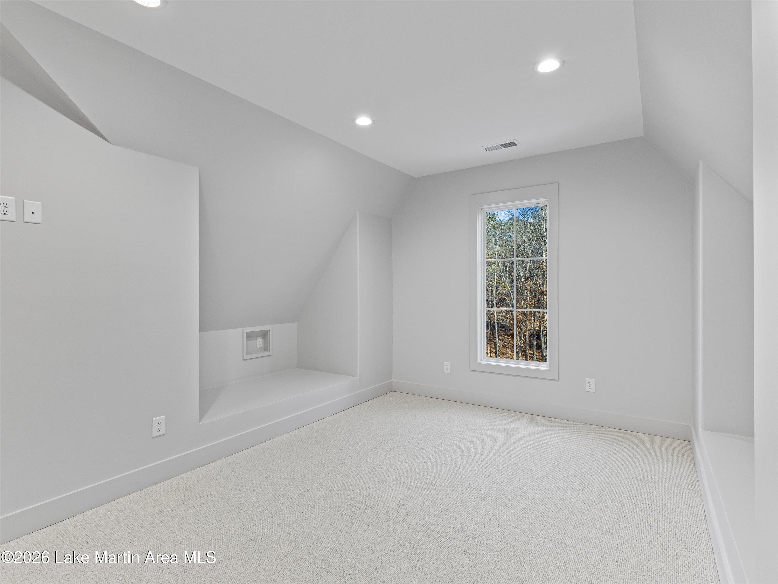 Jacksons Gap, Alabama, 36861, United States, 4 Bedrooms Bedrooms, ,4 BathroomsBathrooms,Residential,Active,2006838