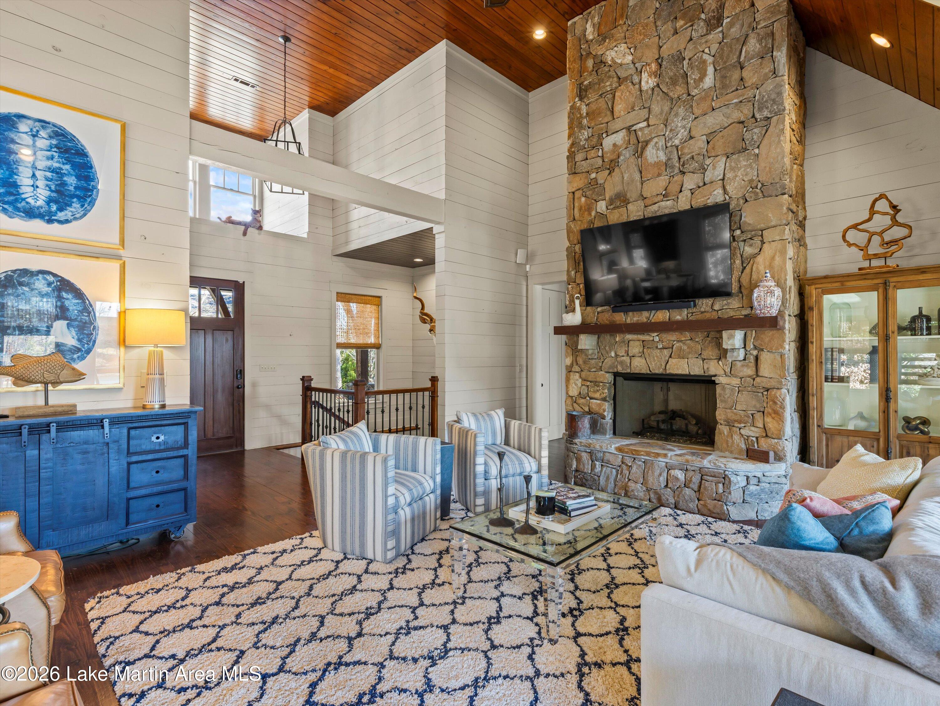 Alexander City, Alabama, 35010, United States, 4 Bedrooms Bedrooms, ,5 BathroomsBathrooms,Residential,Active,2011849