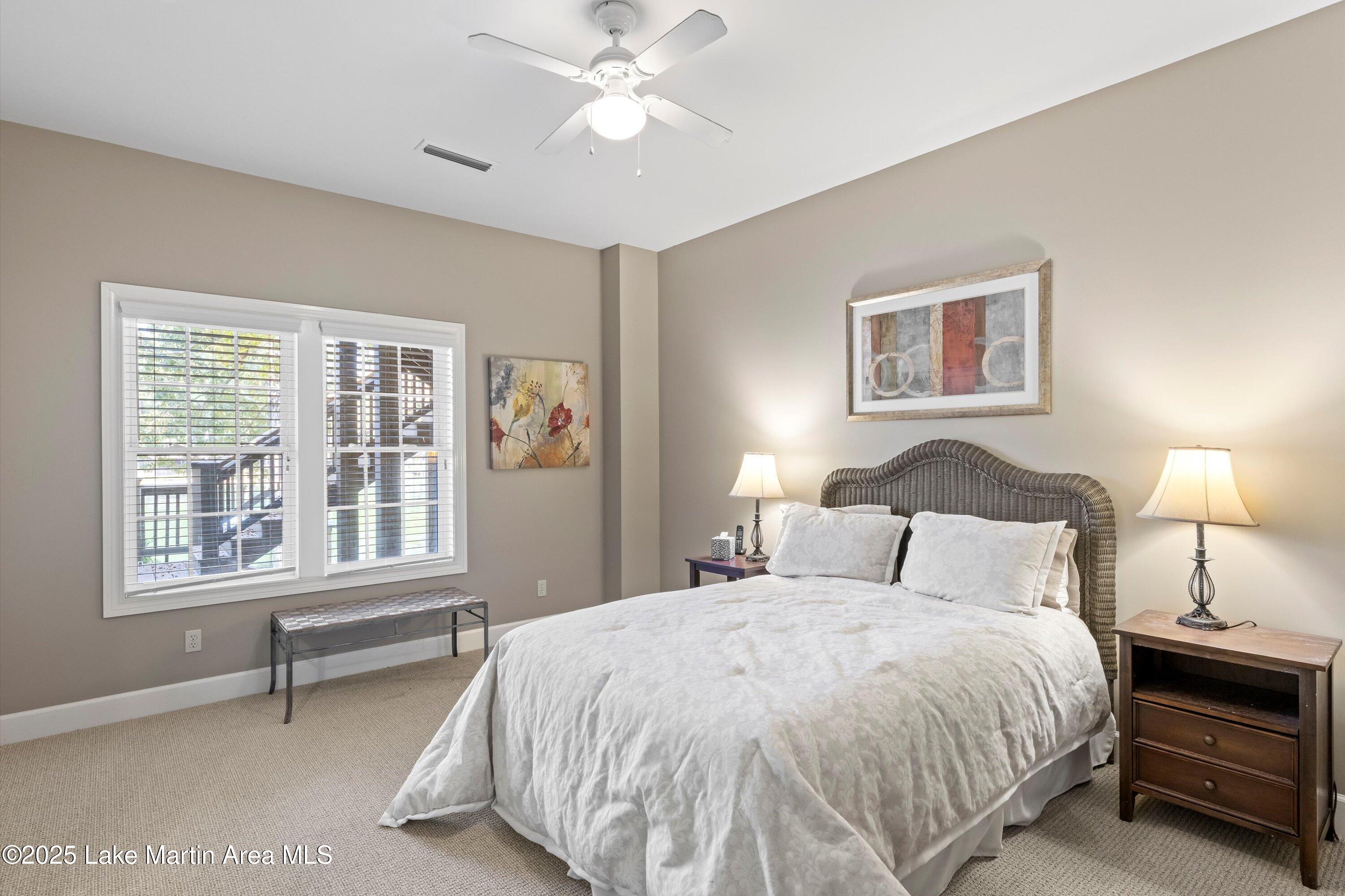 Alexander City, Alabama, 35010, United States, 6 Bedrooms Bedrooms, ,5 BathroomsBathrooms,Residential,Active,1953276