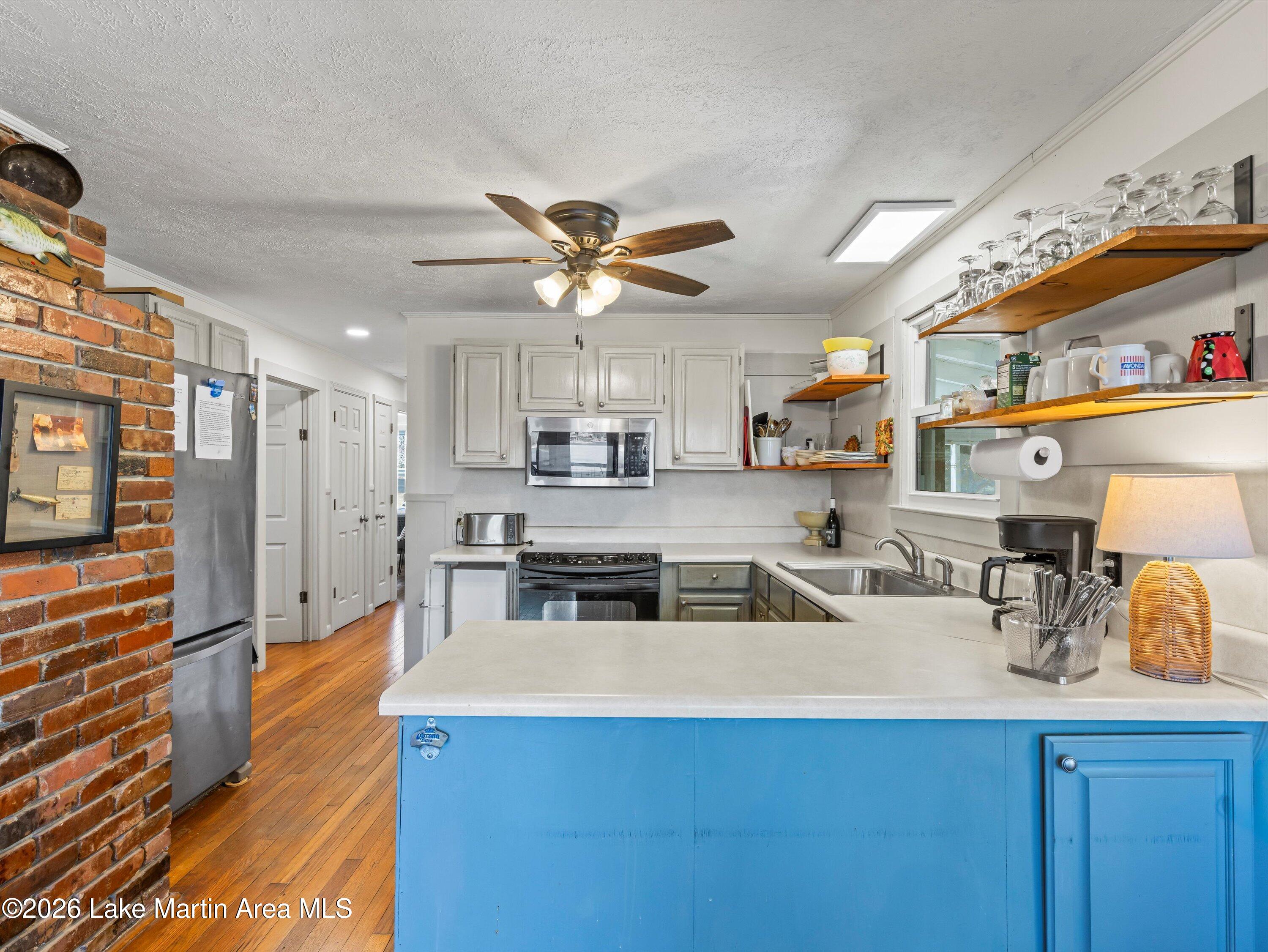 Jacksons Gap, Alabama, 36861, United States, 3 Bedrooms Bedrooms, ,2 BathroomsBathrooms,Residential,Active,2011451