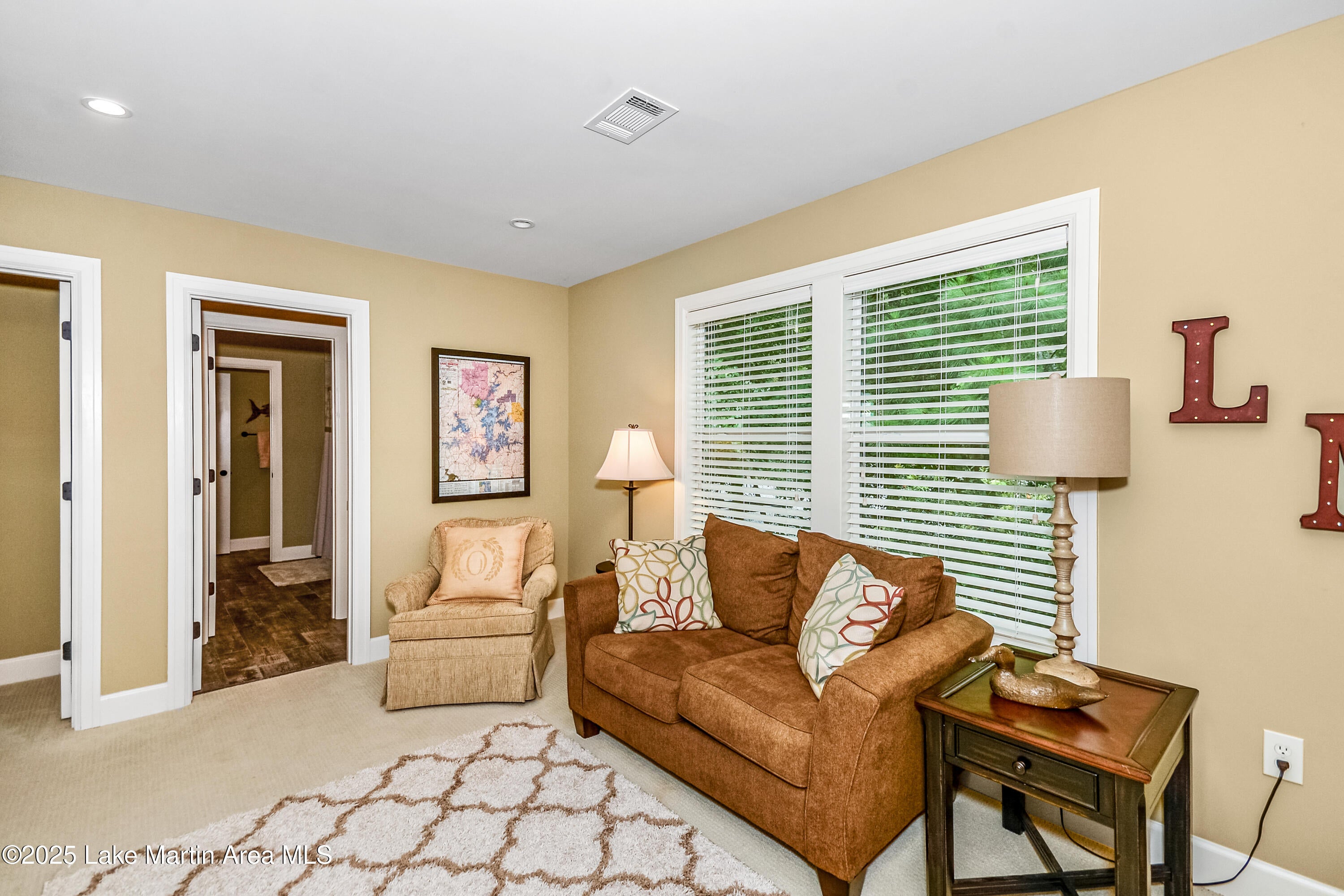 Dadeville, Alabama, 36853, United States, 5 Bedrooms Bedrooms, ,4 BathroomsBathrooms,Residential,Active,1898205