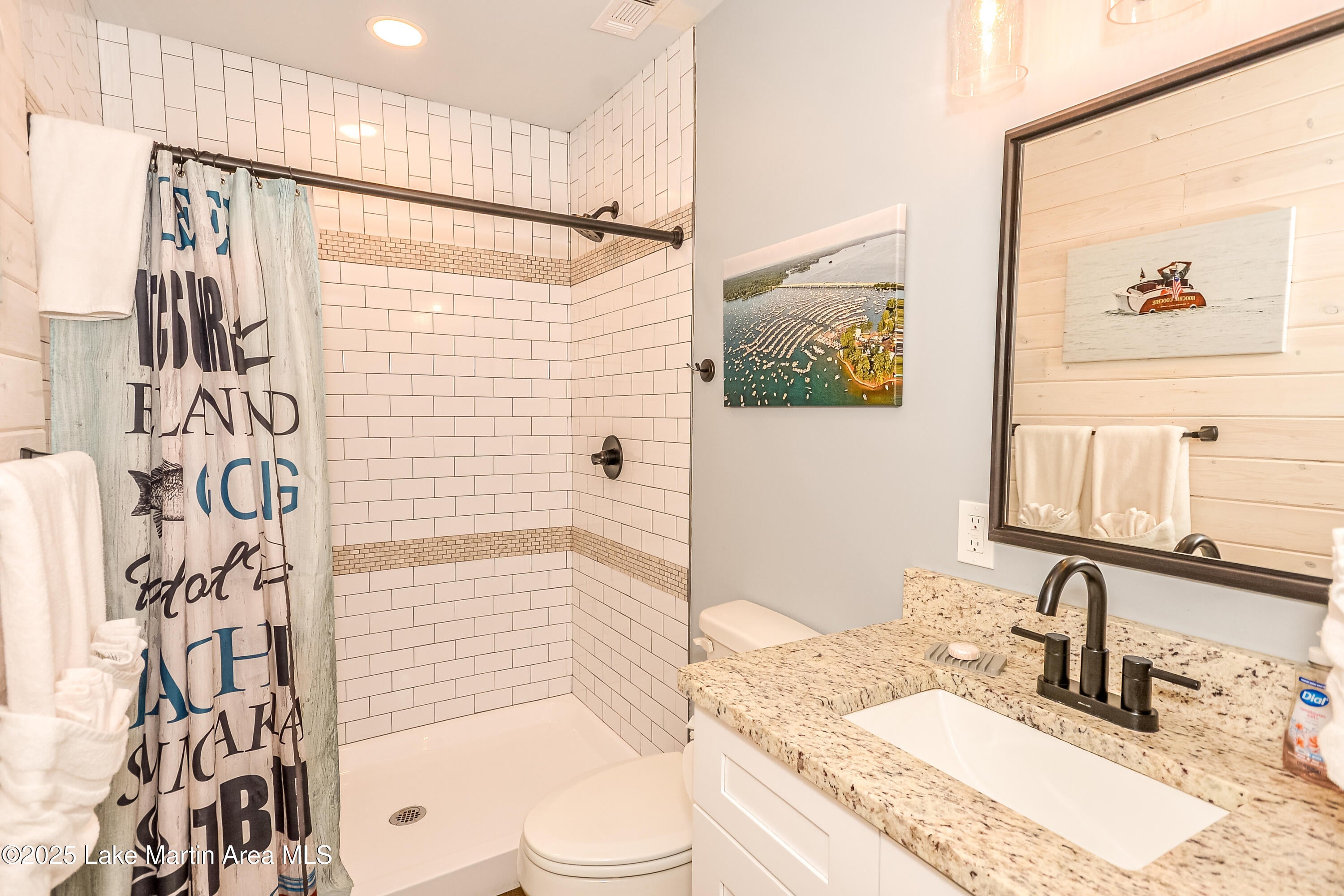 Equality, Alabama, 36026, United States, 4 Bedrooms Bedrooms, ,5 BathroomsBathrooms,Residential,Active,2007314