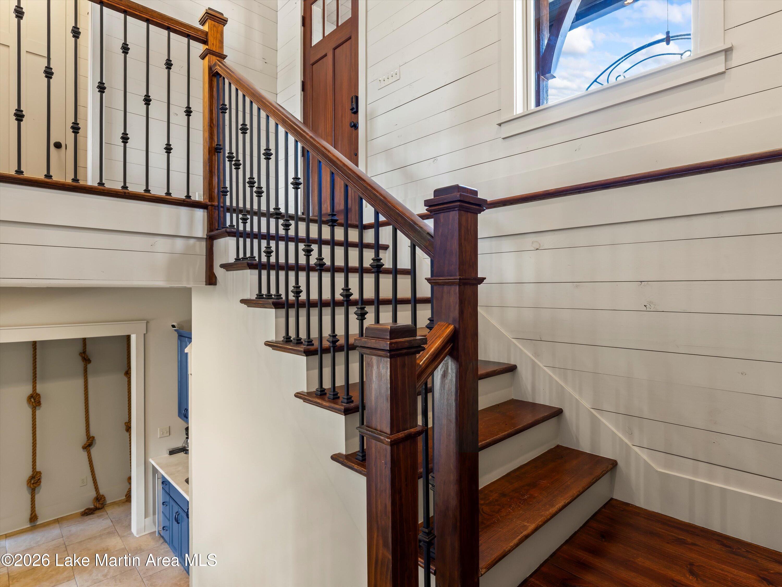 Alexander City, Alabama, 35010, United States, 4 Bedrooms Bedrooms, ,5 BathroomsBathrooms,Residential,Active,2011849