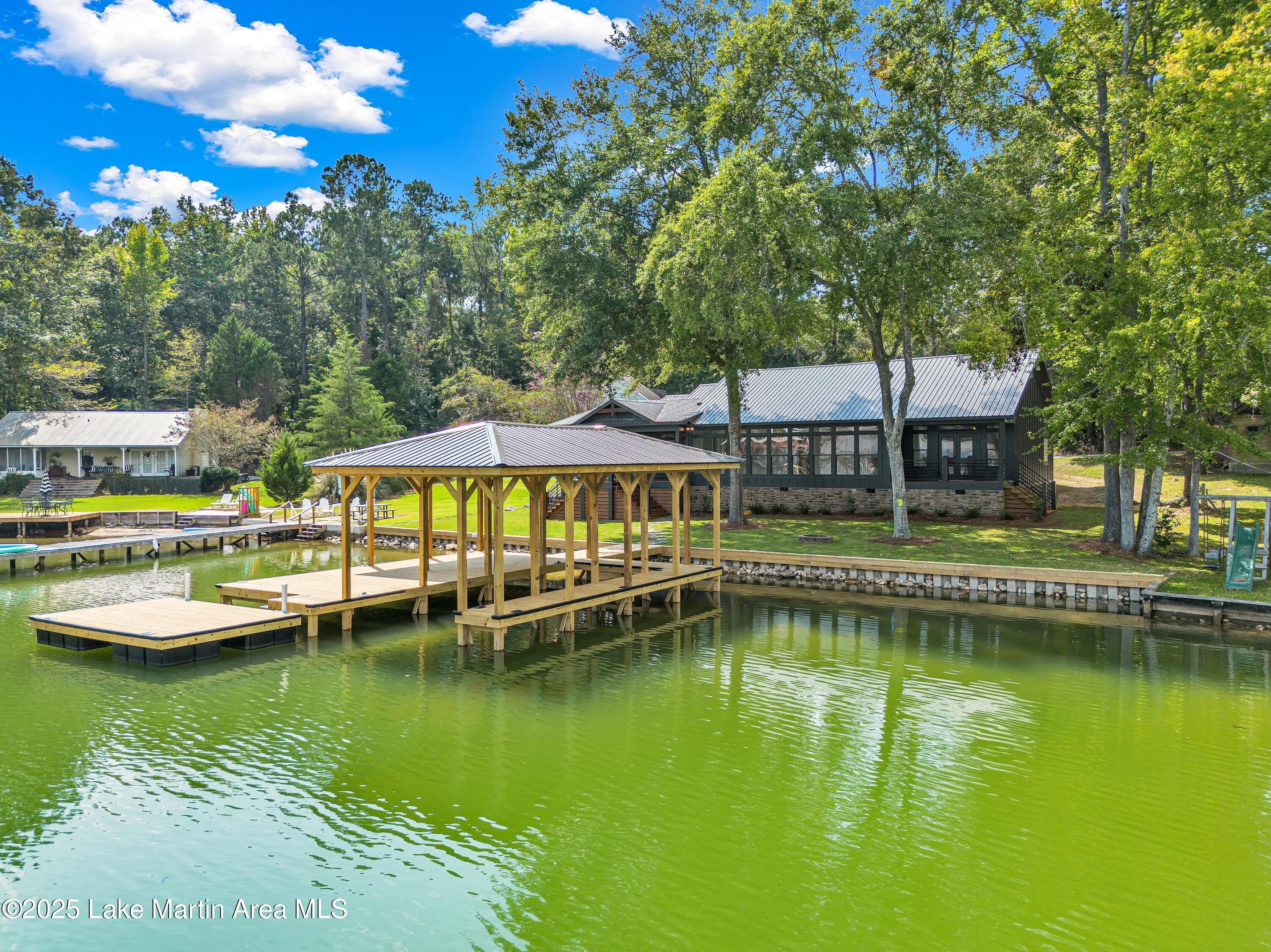 Eclectic, Alabama, 36024, United States, 4 Bedrooms Bedrooms, ,3 BathroomsBathrooms,Residential,Active,1946326