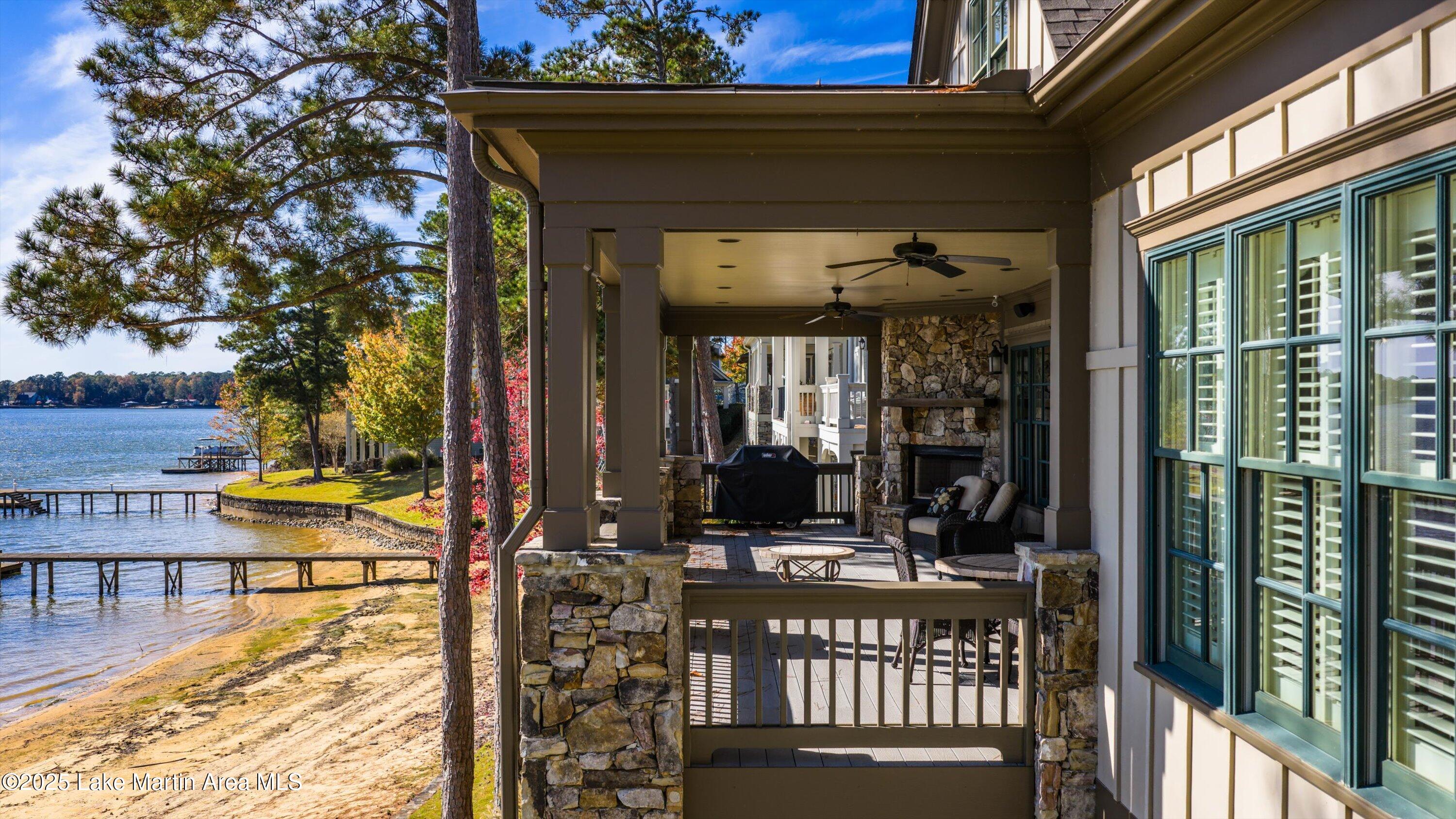 Alexander City, Alabama, 35010, United States, 6 Bedrooms Bedrooms, ,2 BathroomsBathrooms,Residential,Active,1990586