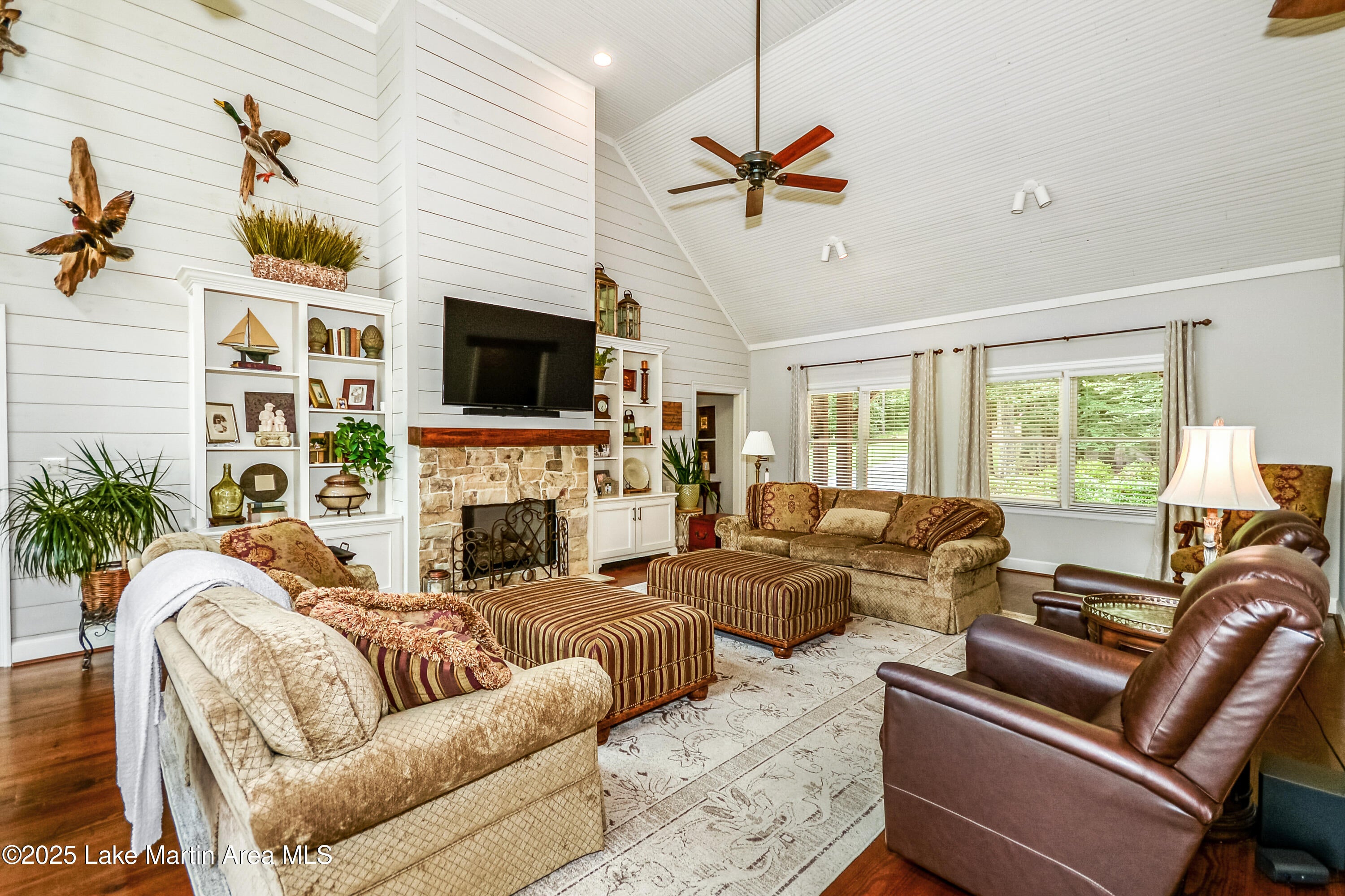 Dadeville, Alabama, 36853, United States, 5 Bedrooms Bedrooms, ,4 BathroomsBathrooms,Residential,Active,1898205