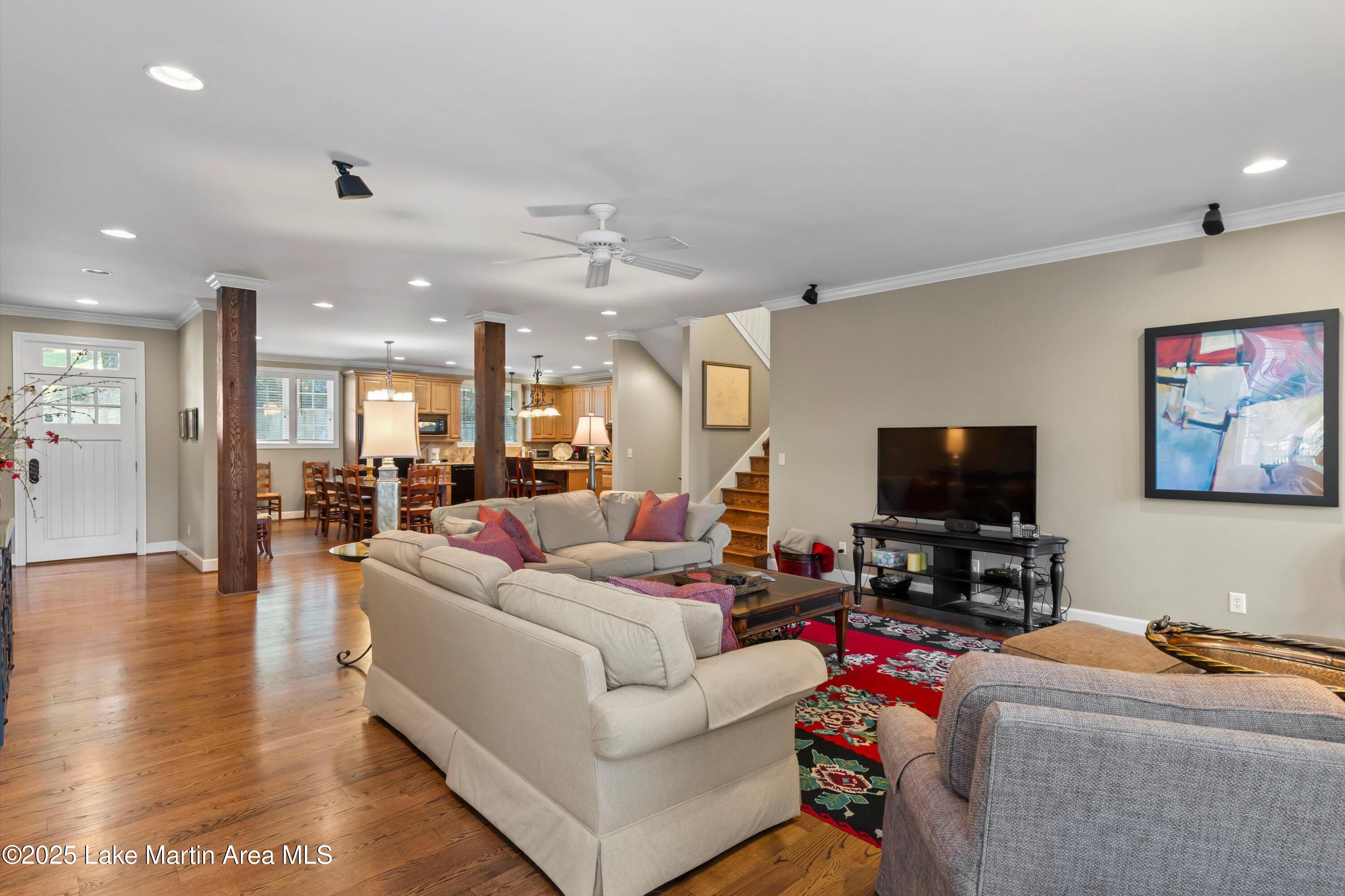 Alexander City, Alabama, 35010, United States, 6 Bedrooms Bedrooms, ,5 BathroomsBathrooms,Residential,Active,1953276