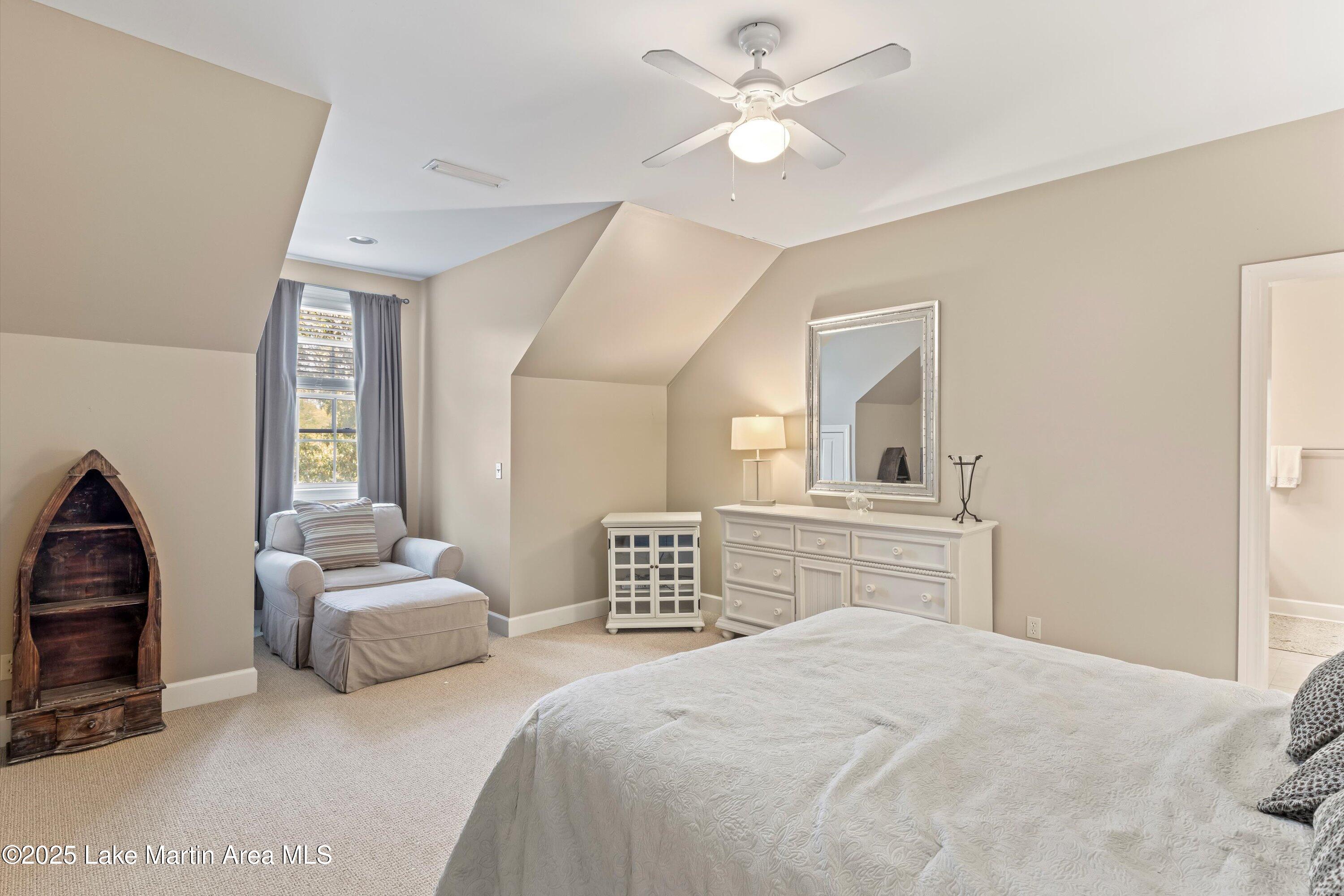 Alexander City, Alabama, 35010, United States, 6 Bedrooms Bedrooms, ,5 BathroomsBathrooms,Residential,Active,1953276