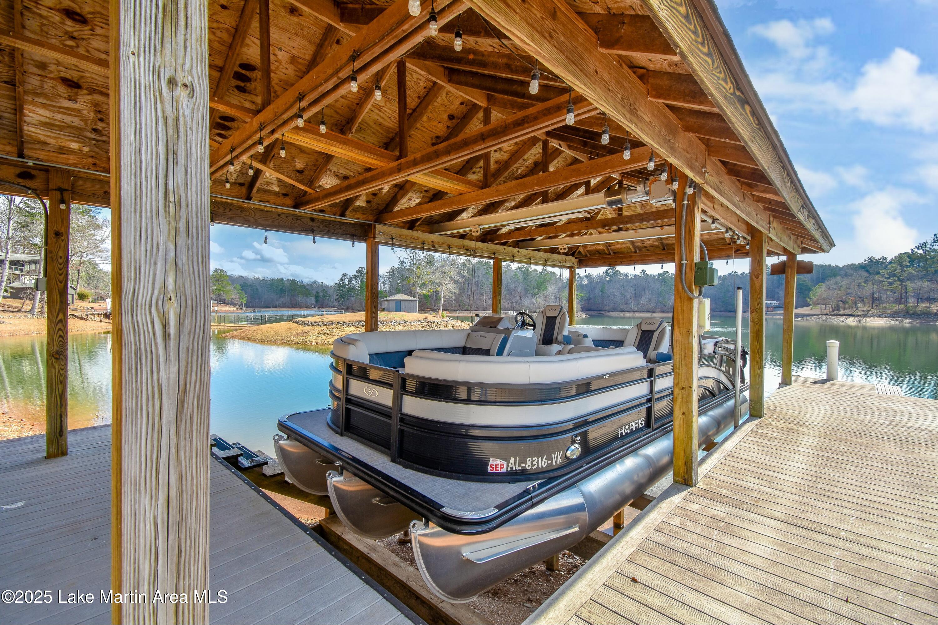 Jacksons Gap, Alabama, 36861, United States, ,5 BathroomsBathrooms,Residential,Active,1770190