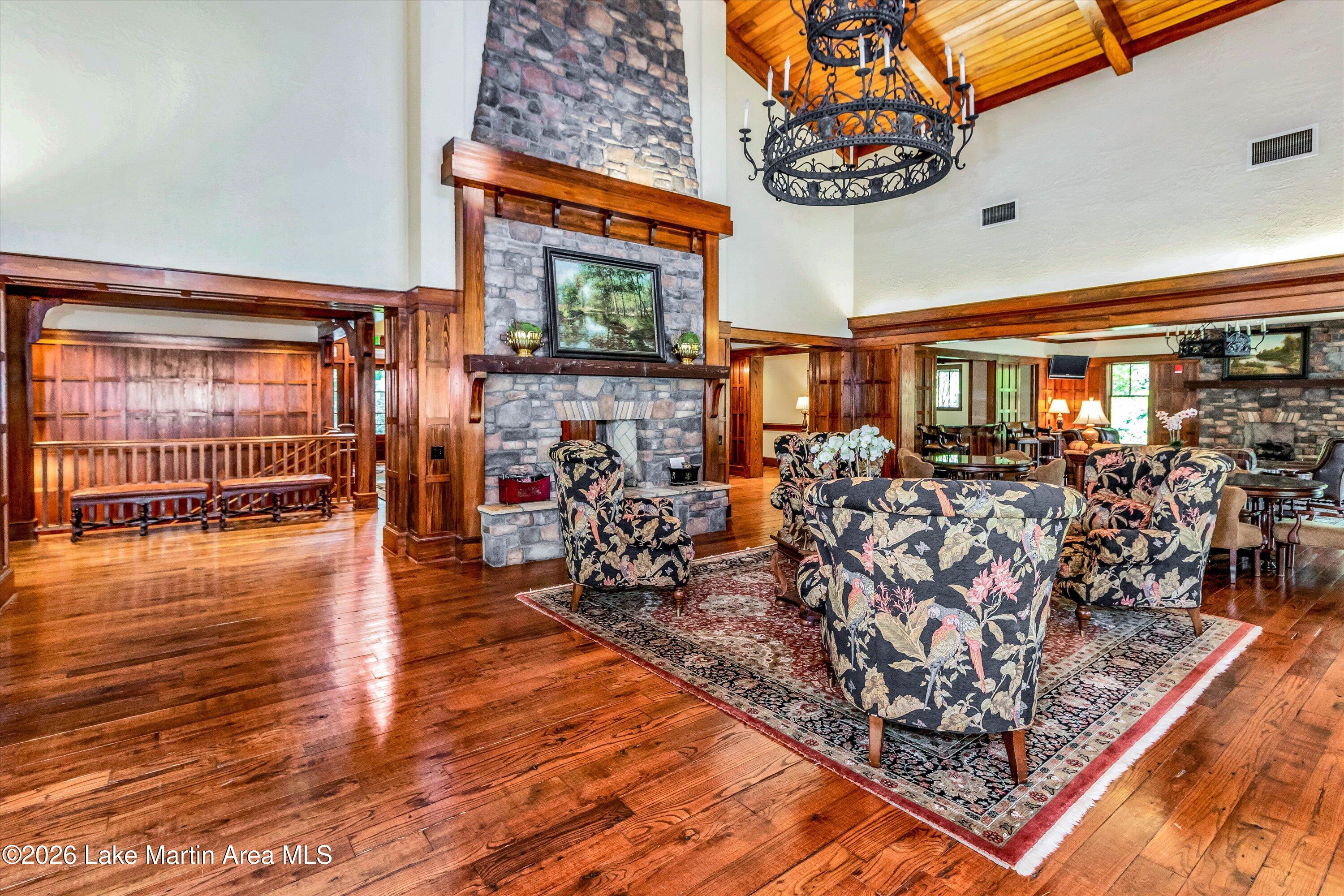 Alexander City, Alabama, 35010, United States, 4 Bedrooms Bedrooms, ,5 BathroomsBathrooms,Residential,Active,2011849