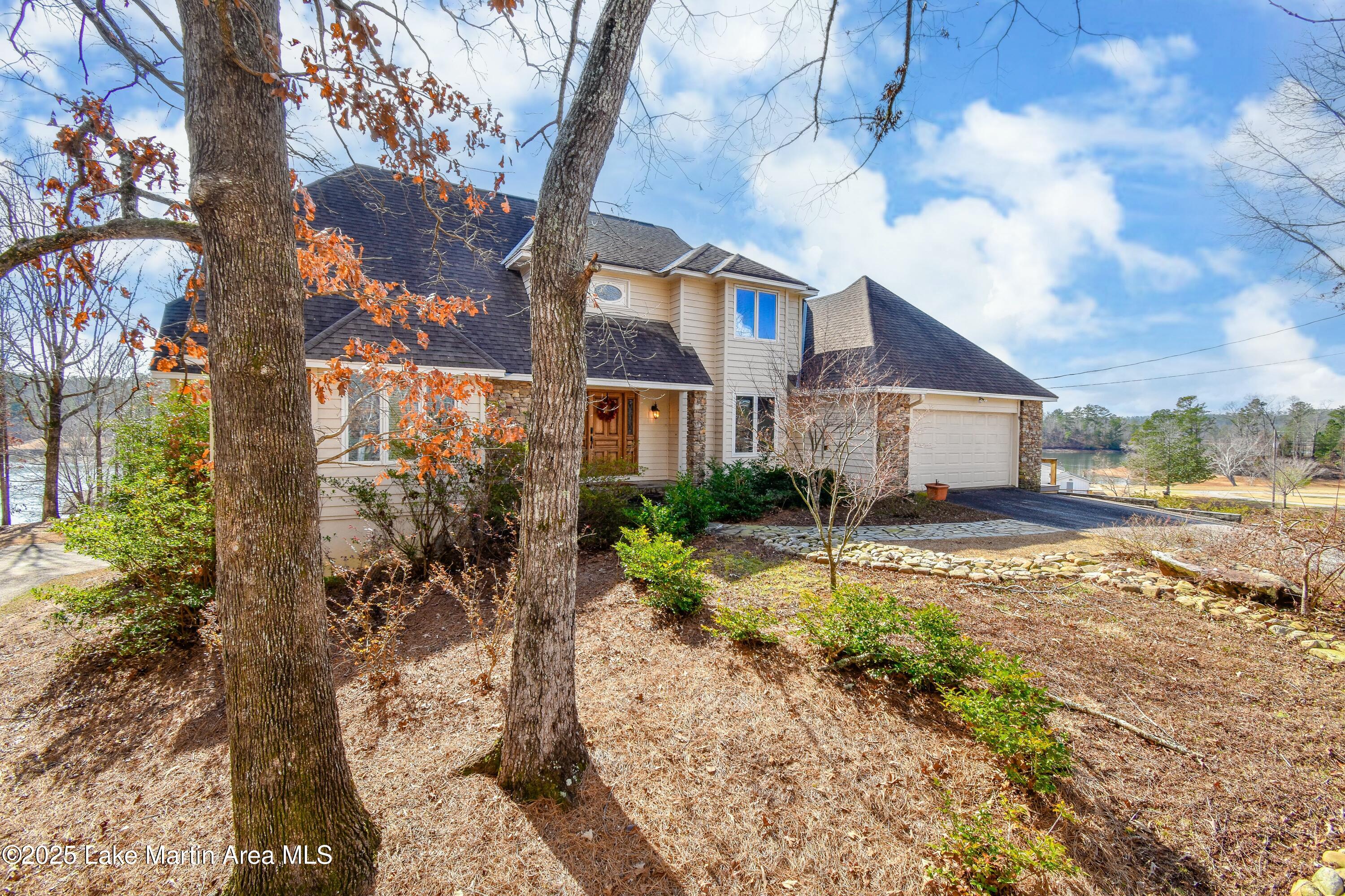 Jacksons Gap, Alabama, 36861, United States, 5 Bedrooms Bedrooms, ,5 BathroomsBathrooms,Residential,Active,2009826