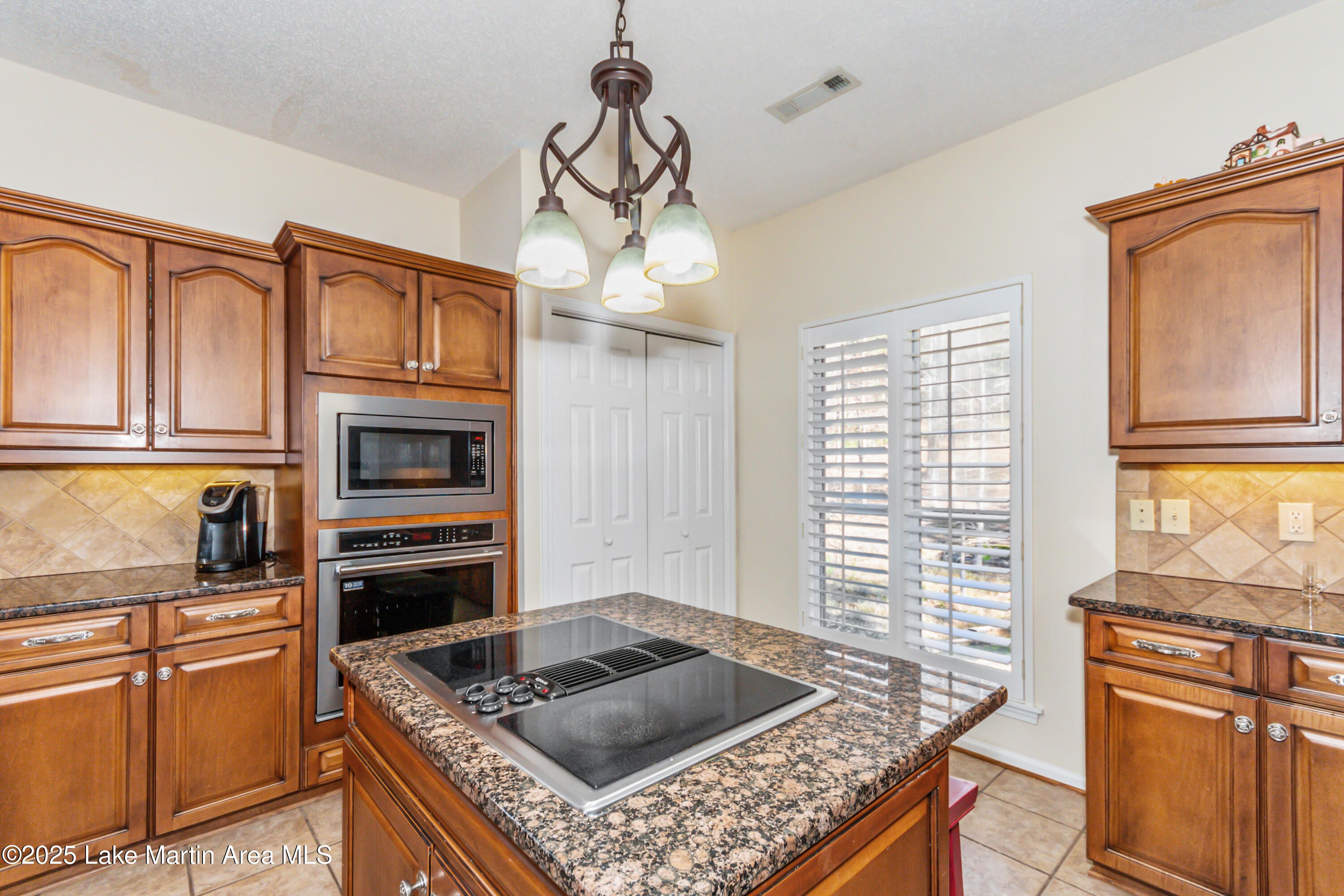 Jacksons Gap, Alabama, 36861, United States, 3 Bedrooms Bedrooms, ,4 BathroomsBathrooms,Residential,Active,1756381