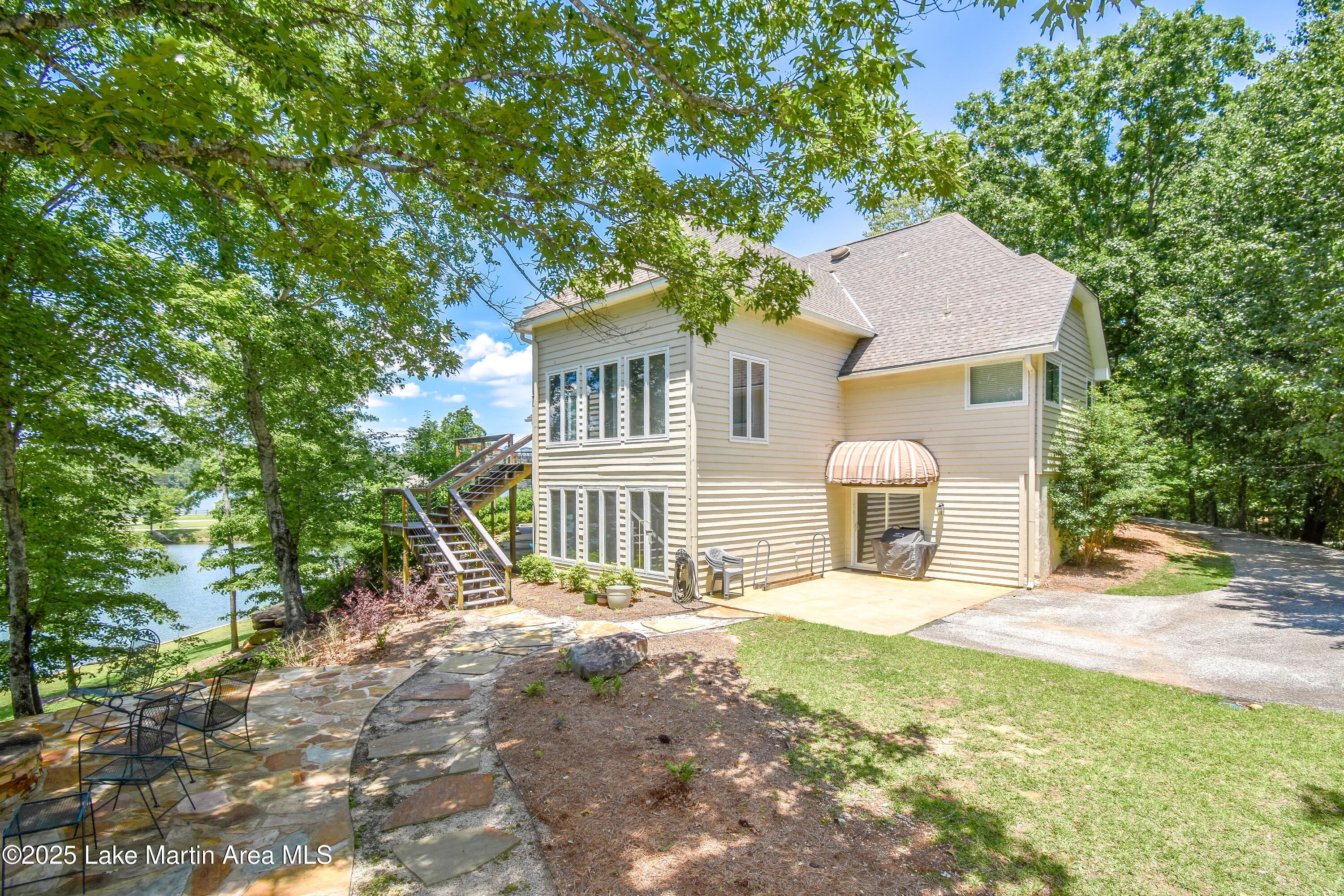 Jacksons Gap, Alabama, 36861, United States, 5 Bedrooms Bedrooms, ,5 BathroomsBathrooms,Residential,Active,2009826