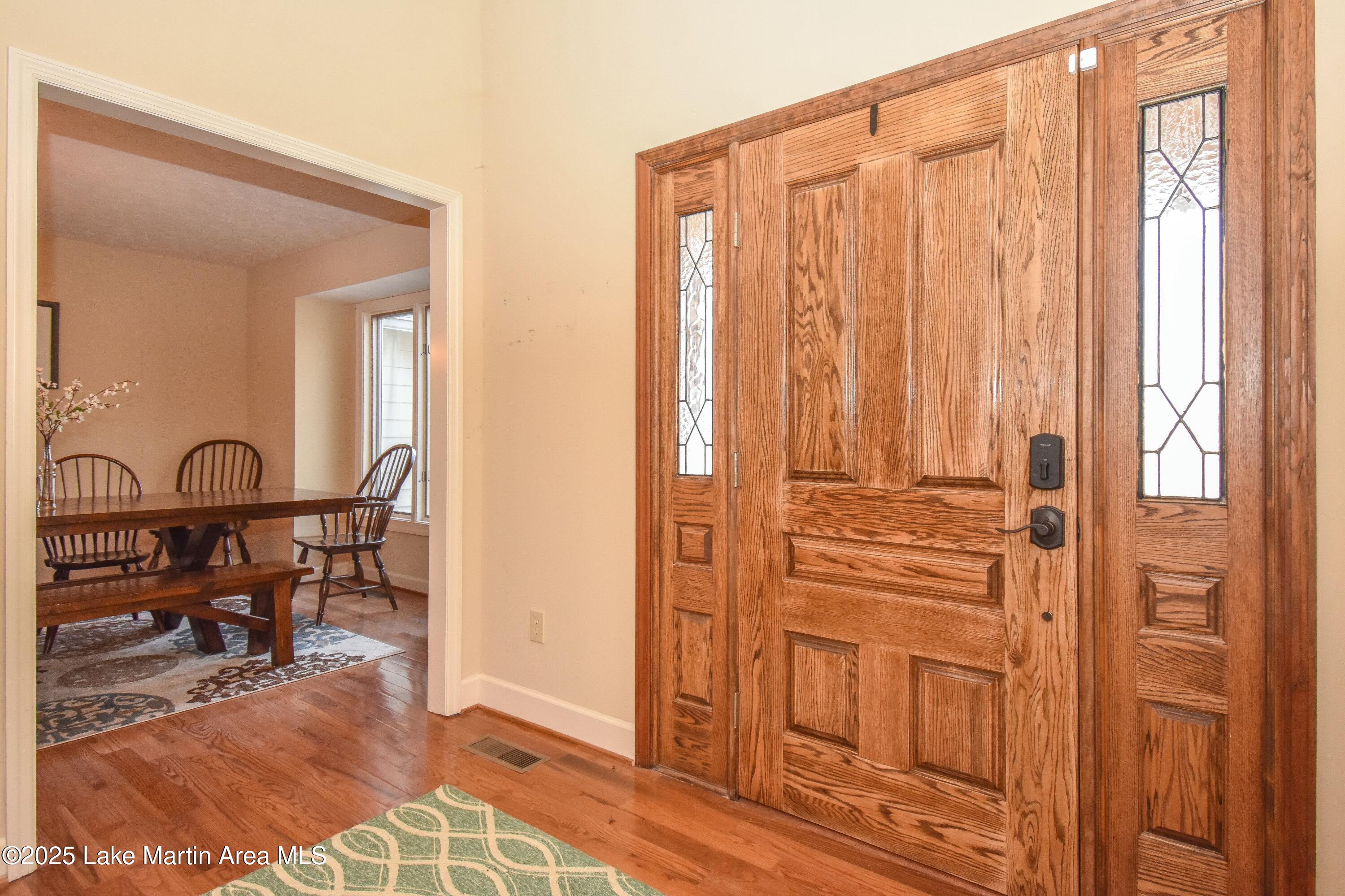 Jacksons Gap, Alabama, 36861, United States, ,5 BathroomsBathrooms,Residential,Active,1770190