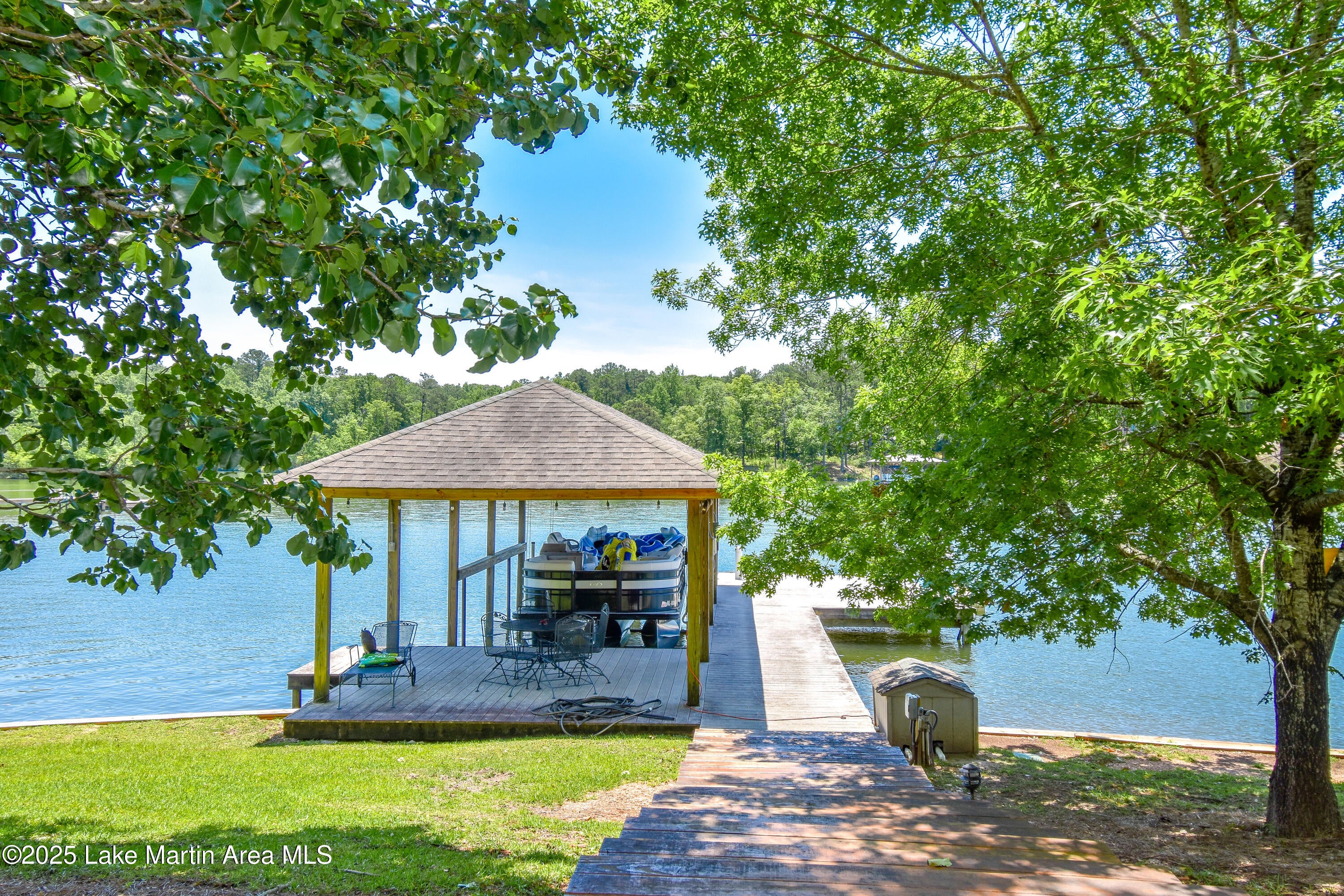 Jacksons Gap, Alabama, 36861, United States, ,5 BathroomsBathrooms,Residential,Active,1770190