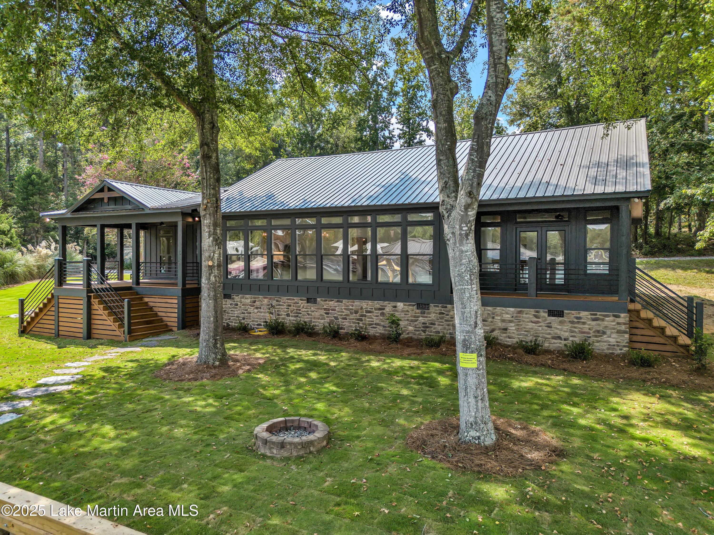 Eclectic, Alabama, 36024, United States, 4 Bedrooms Bedrooms, ,3 BathroomsBathrooms,Residential,Active,1946326