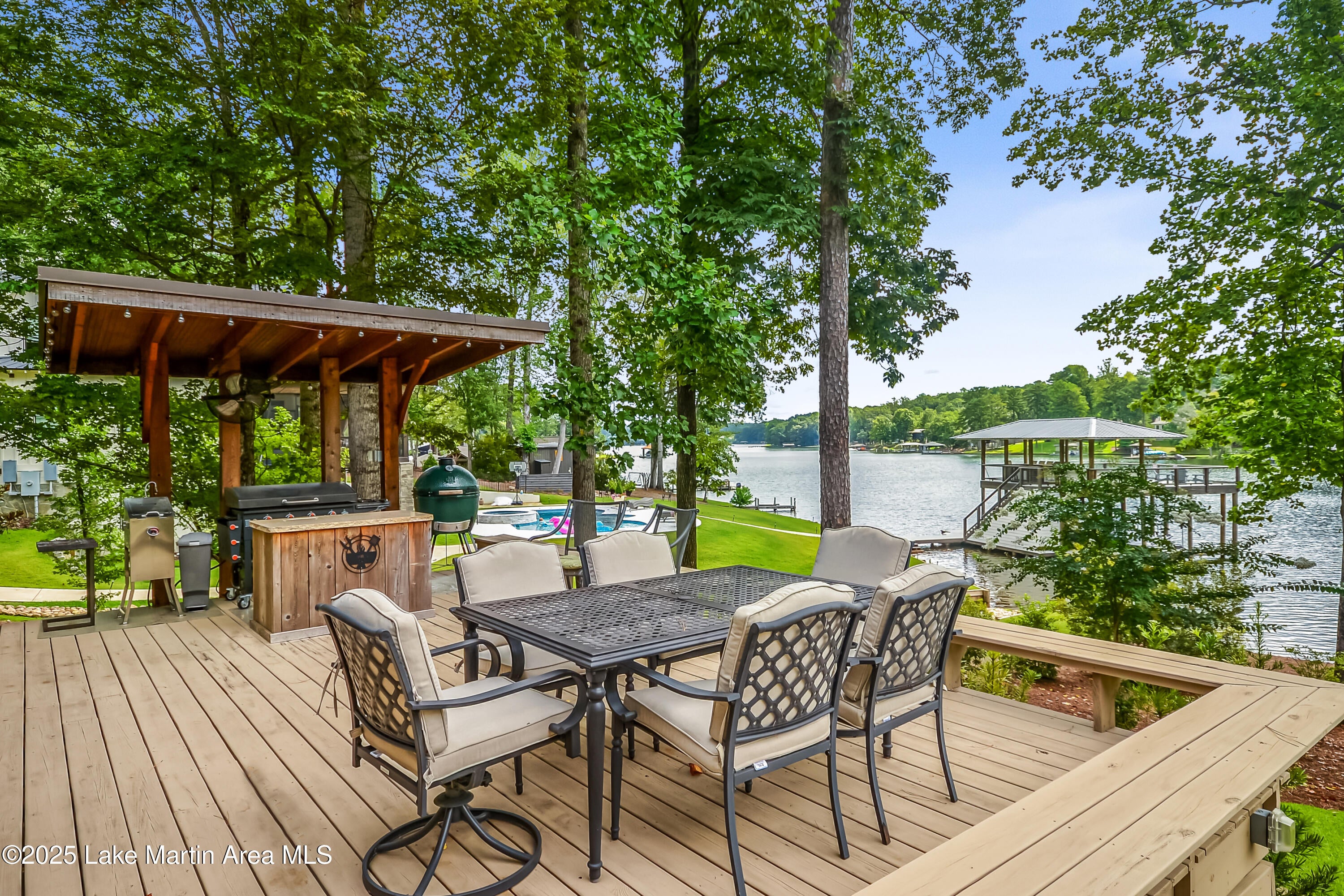 Dadeville, Alabama, 36853, United States, 5 Bedrooms Bedrooms, ,4 BathroomsBathrooms,Residential,Active,1898205