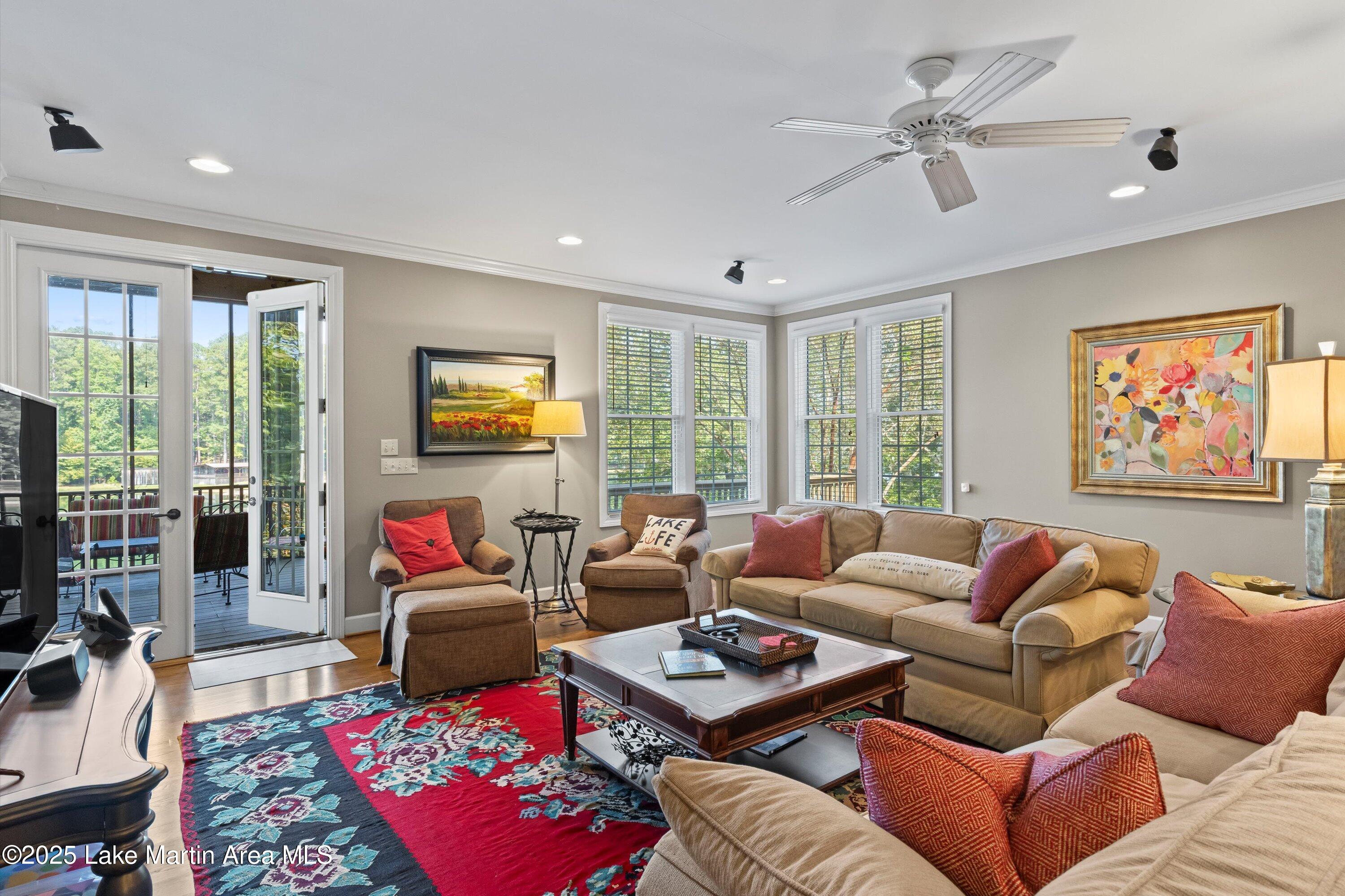 Alexander City, Alabama, 35010, United States, 6 Bedrooms Bedrooms, ,5 BathroomsBathrooms,Residential,Active,1953276