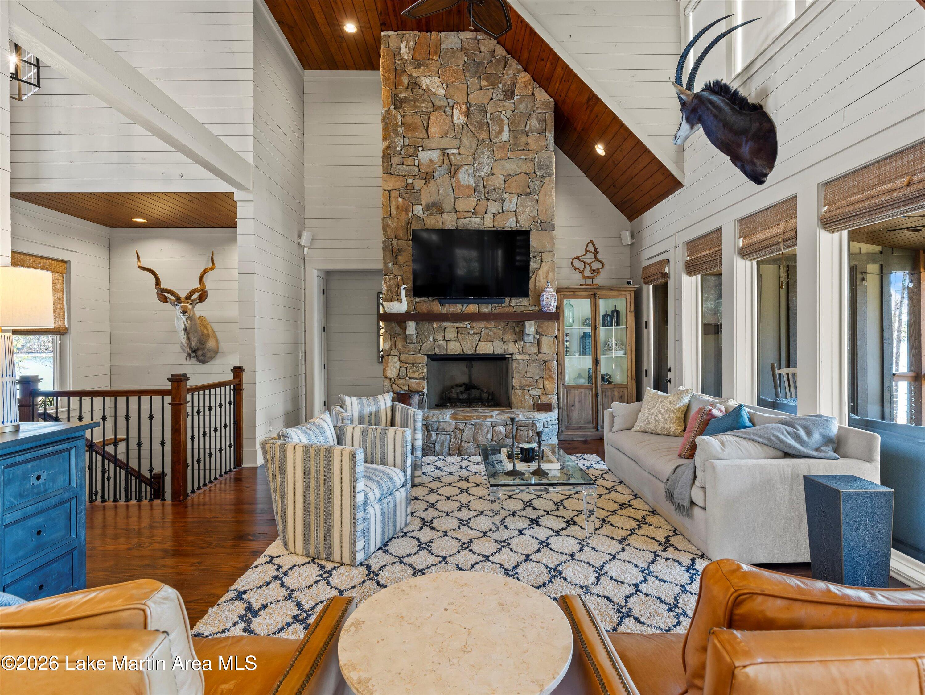 Alexander City, Alabama, 35010, United States, 4 Bedrooms Bedrooms, ,5 BathroomsBathrooms,Residential,Active,2011849