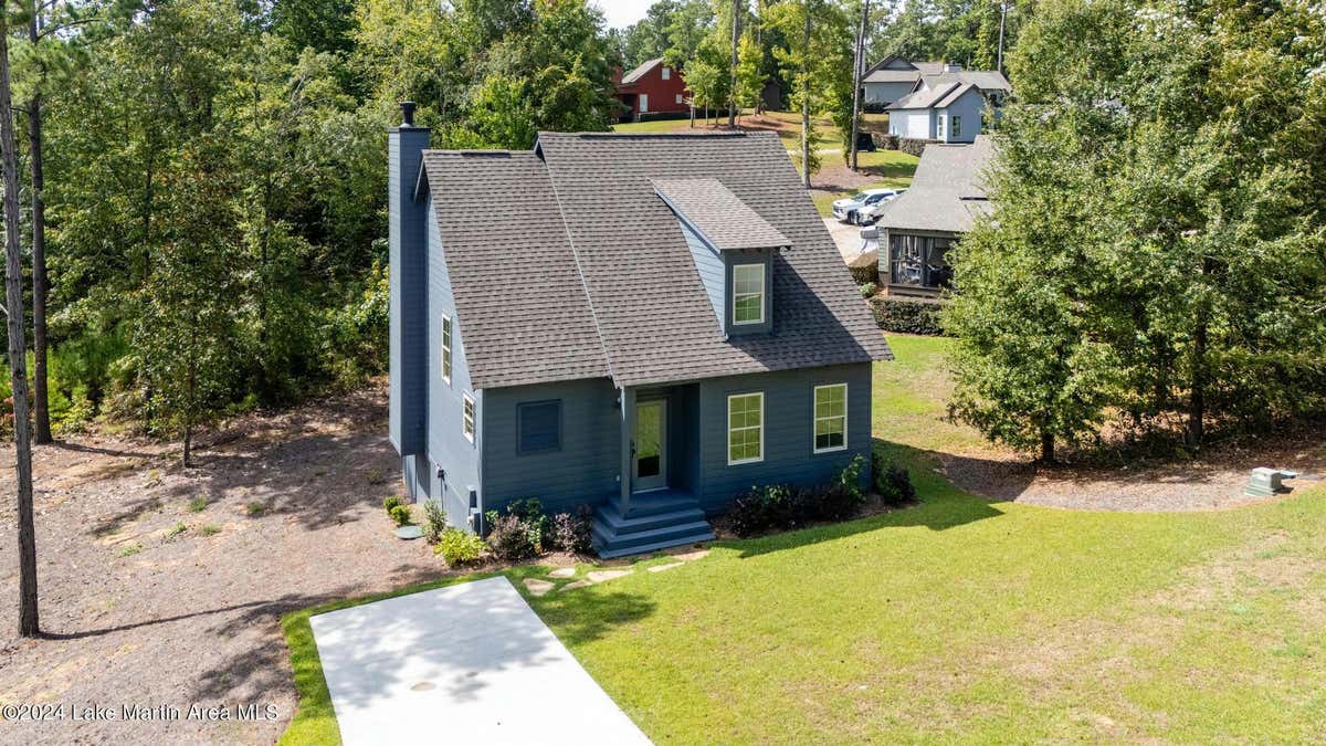 172 WHISPER TRCE, TALLASSEE, AL 36078, photo 1 of 20