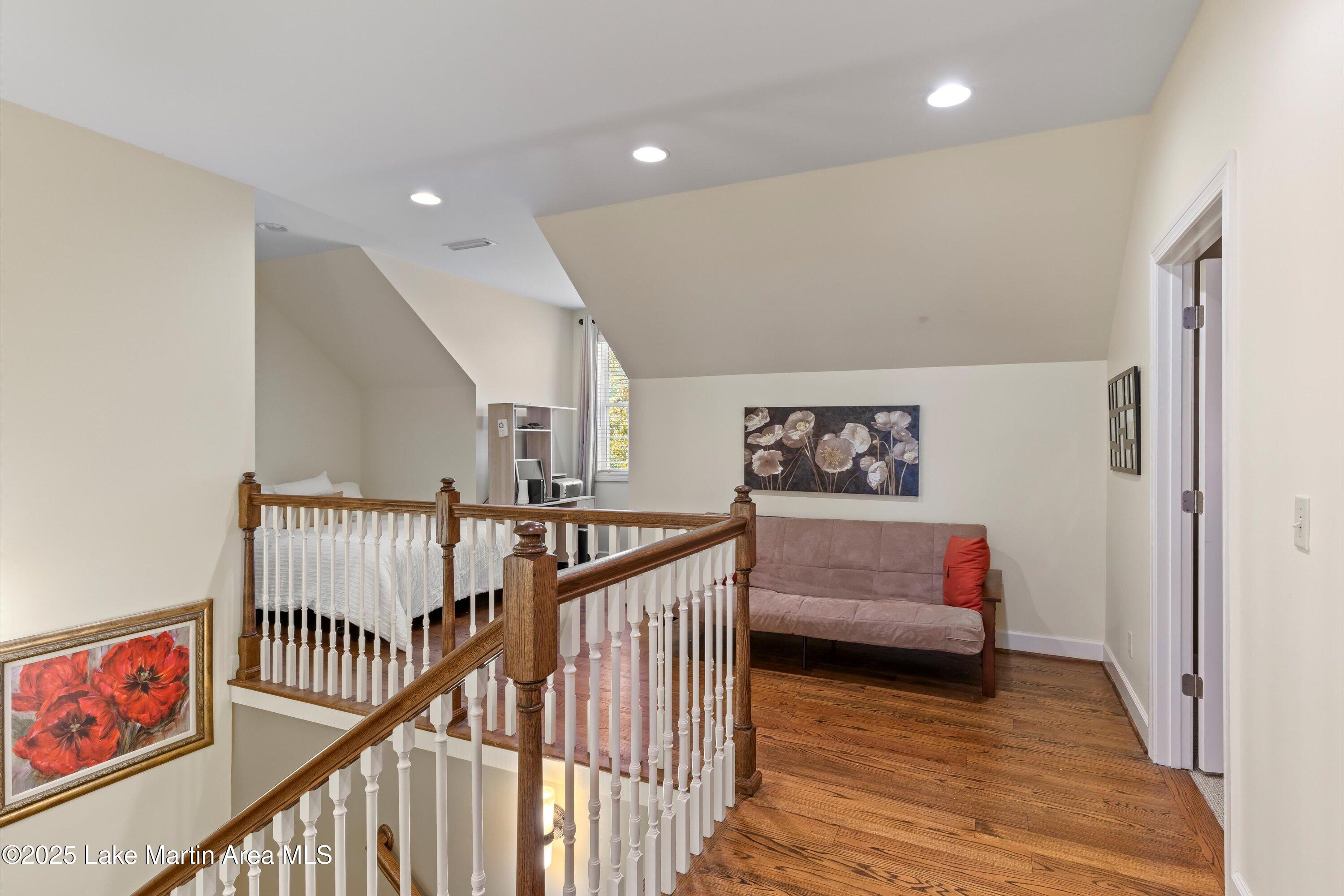 Alexander City, Alabama, 35010, United States, 6 Bedrooms Bedrooms, ,5 BathroomsBathrooms,Residential,Active,1953276