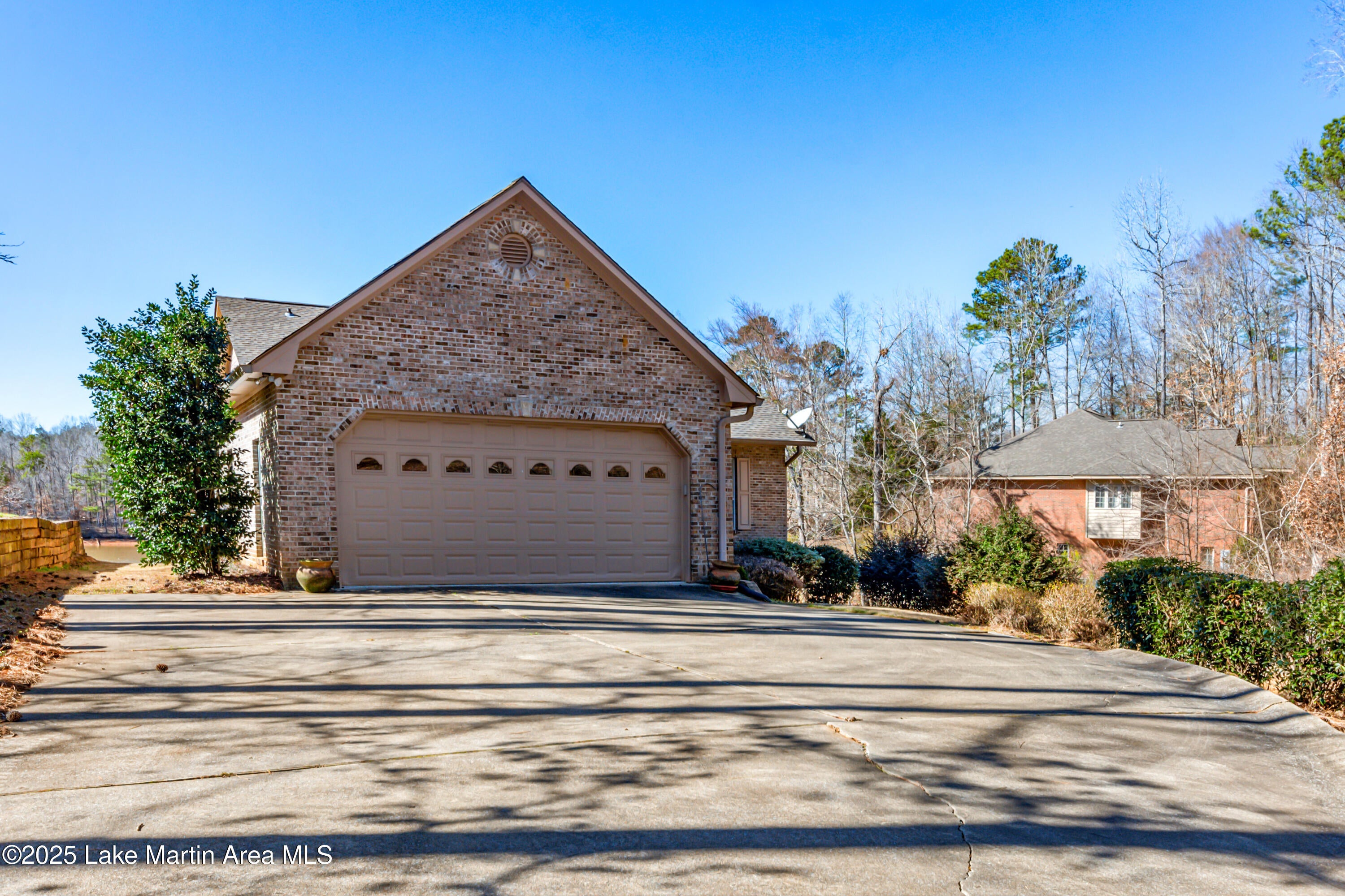 Jacksons Gap, Alabama, 36861, United States, 3 Bedrooms Bedrooms, ,4 BathroomsBathrooms,Residential,Active,1756381