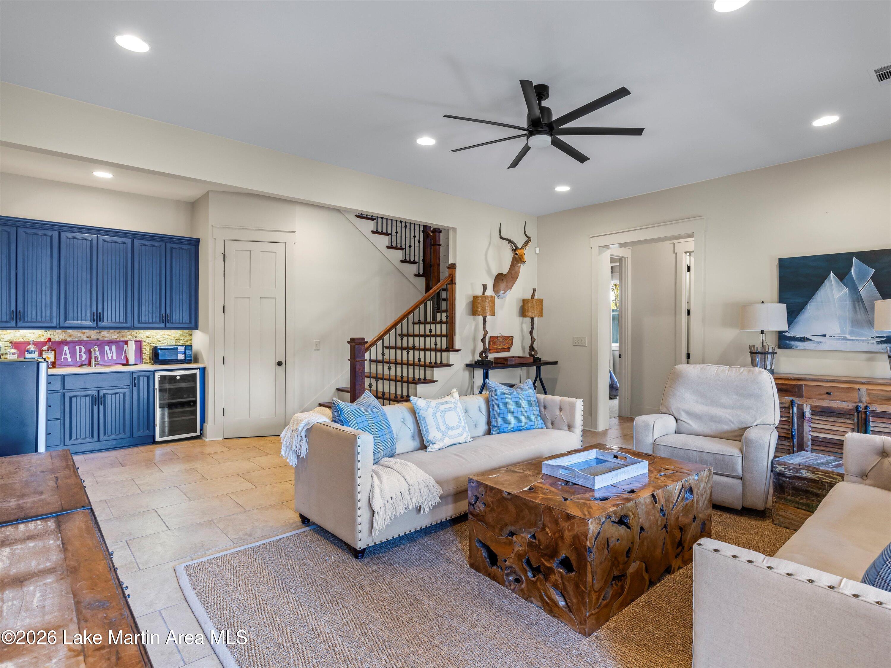 Alexander City, Alabama, 35010, United States, 4 Bedrooms Bedrooms, ,5 BathroomsBathrooms,Residential,Active,2011849