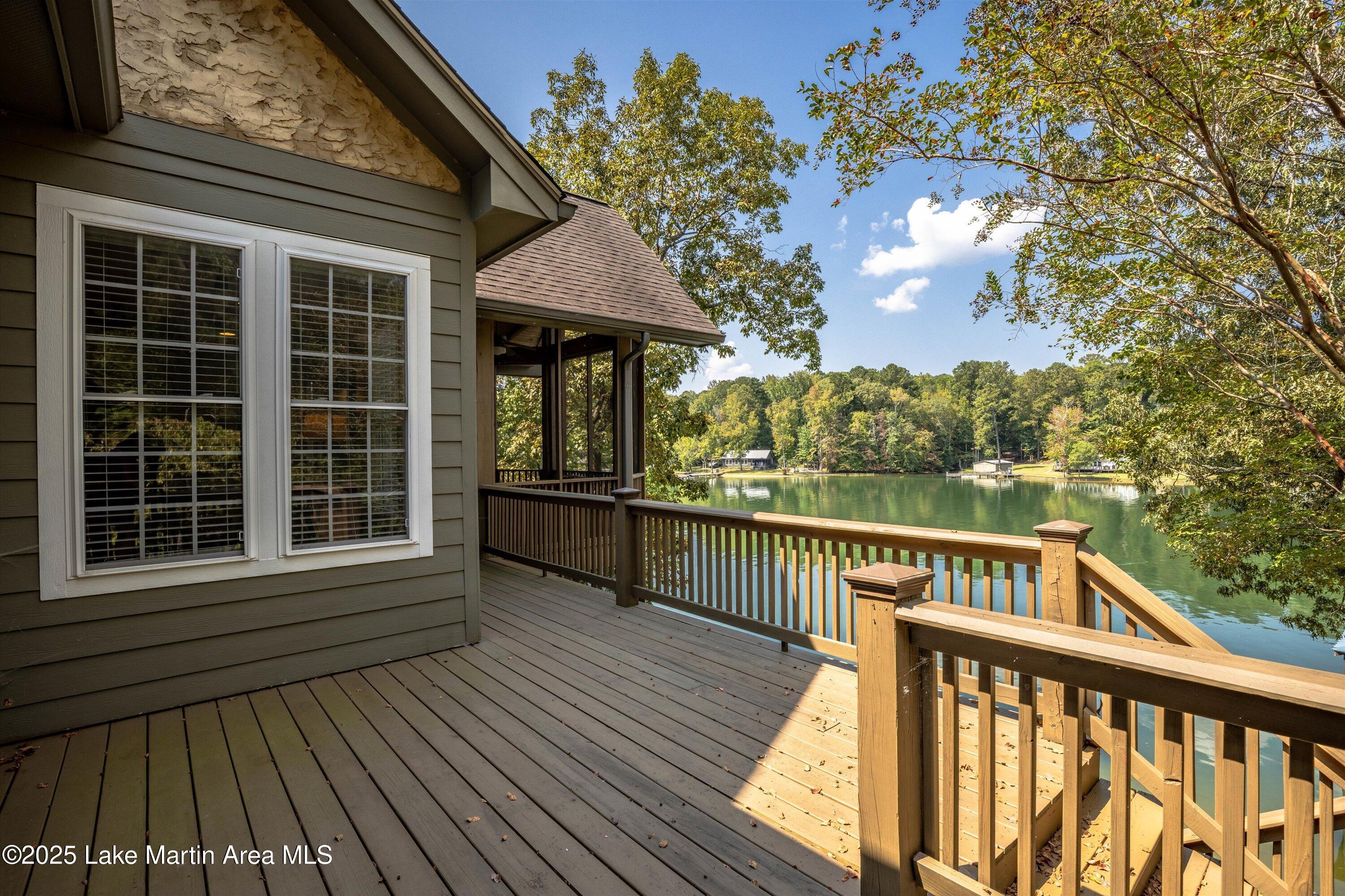Alexander City, Alabama, 35010, United States, 6 Bedrooms Bedrooms, ,5 BathroomsBathrooms,Residential,Active,1953276