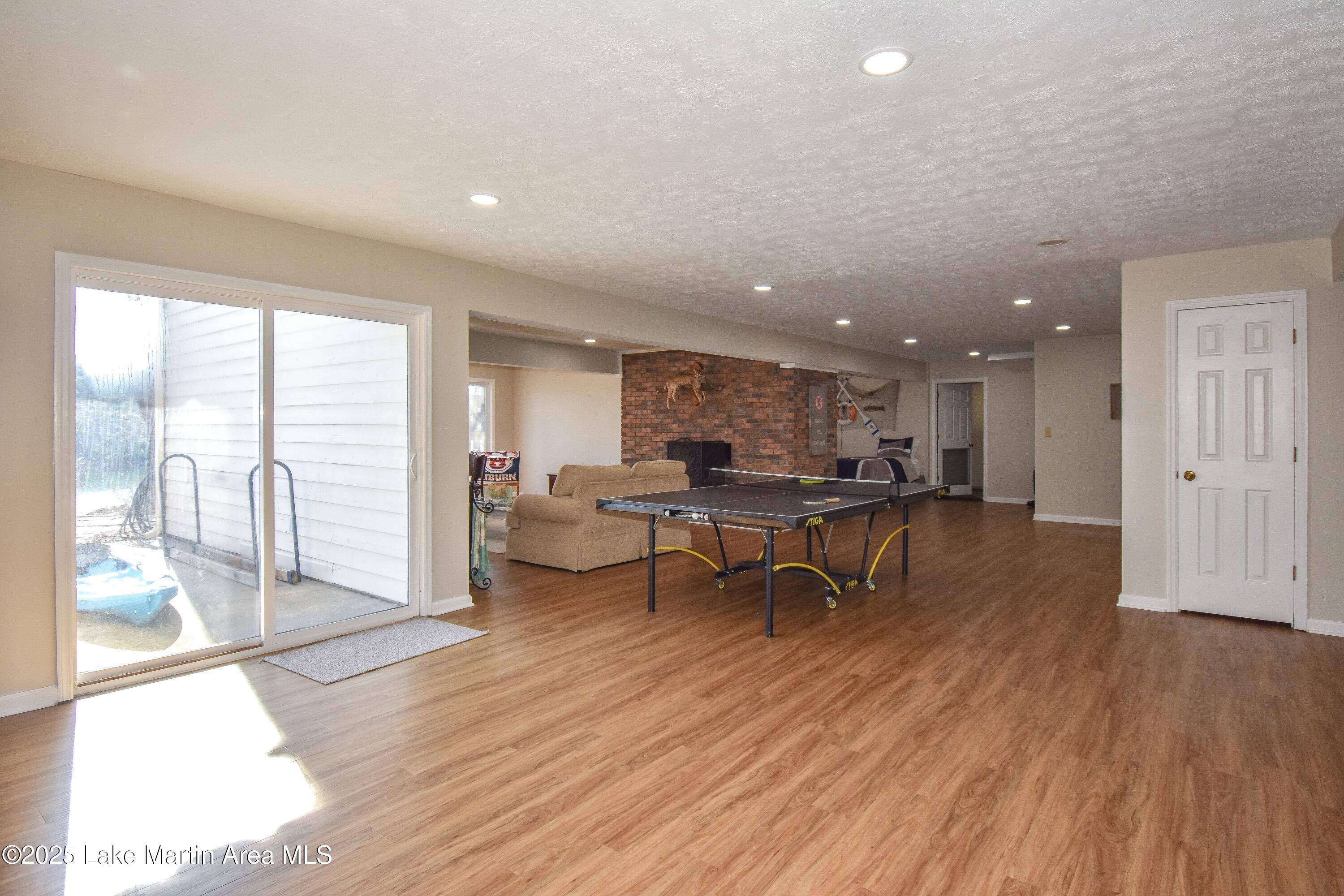 Jacksons Gap, Alabama, 36861, United States, ,5 BathroomsBathrooms,Residential,Active,1770190