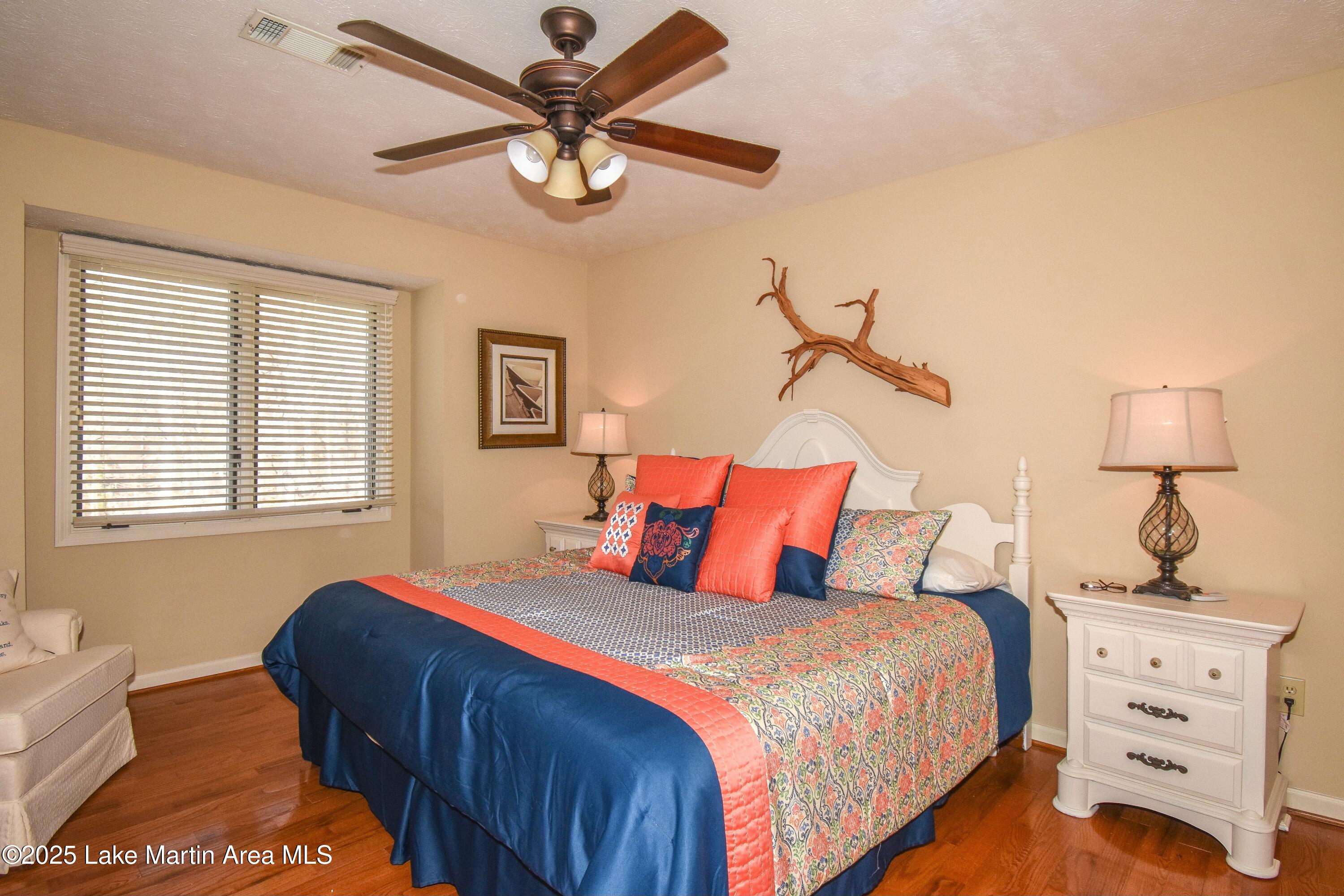 Jacksons Gap, Alabama, 36861, United States, ,5 BathroomsBathrooms,Residential,Active,1770190