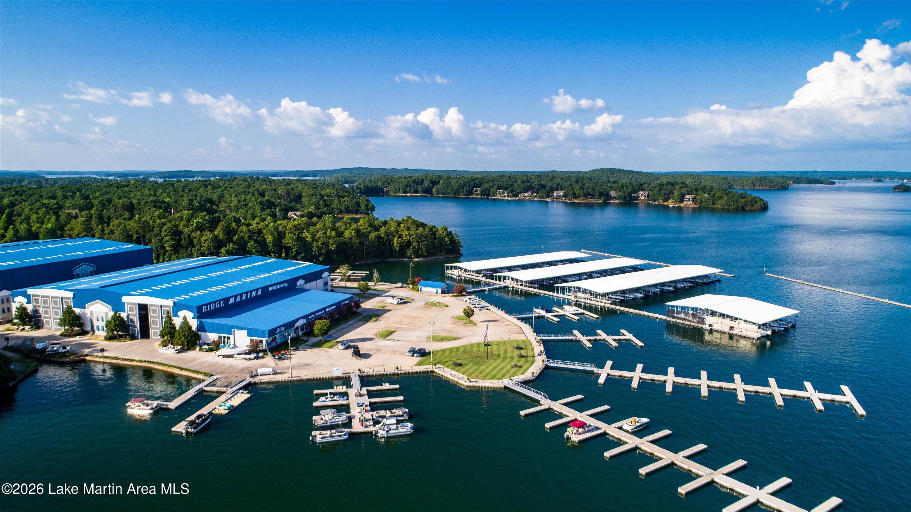 Alexander City, Alabama, 35010, United States, 4 Bedrooms Bedrooms, ,5 BathroomsBathrooms,Residential,Active,2011849