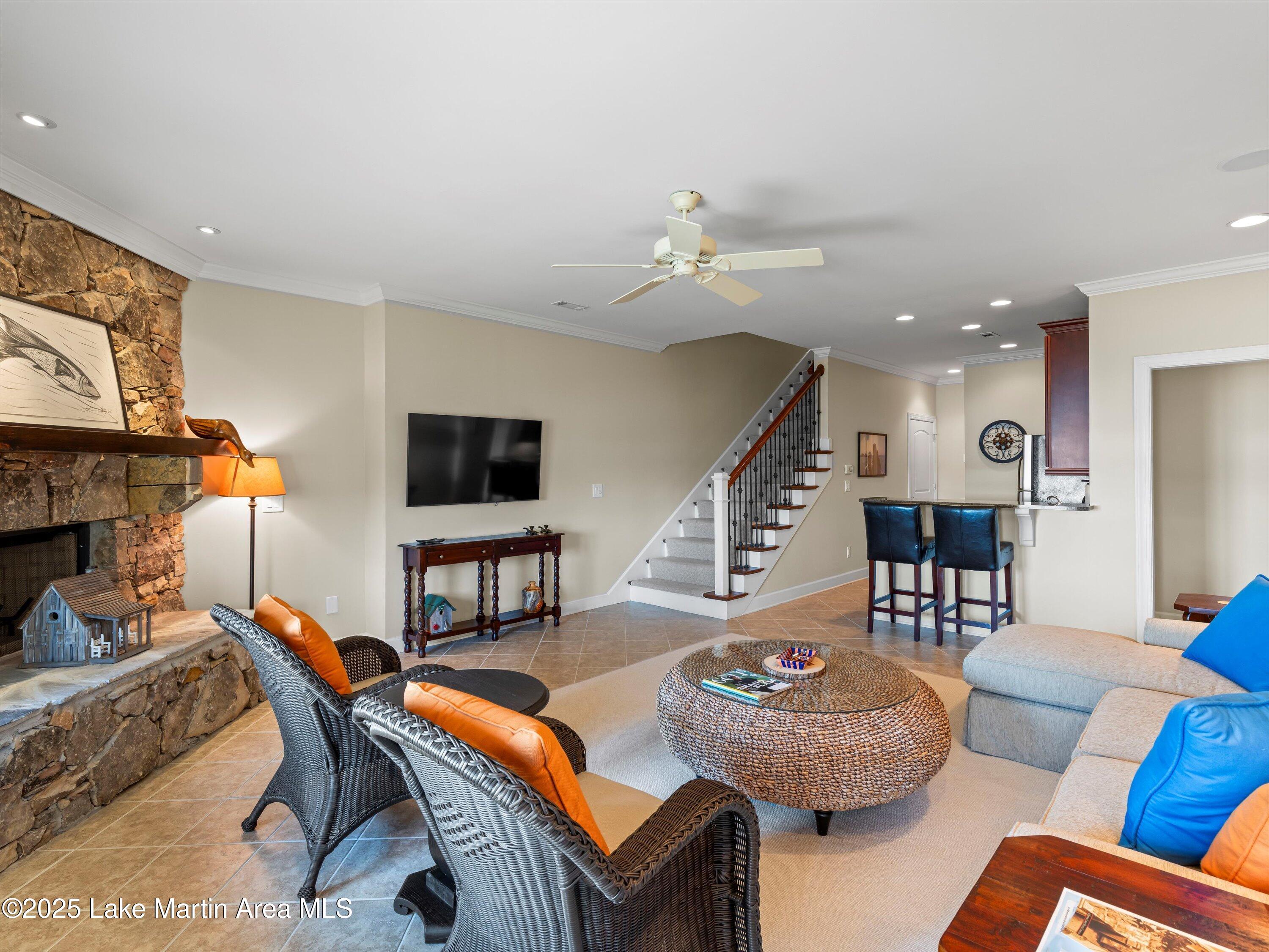 Alexander City, Alabama, 35010, United States, 6 Bedrooms Bedrooms, ,2 BathroomsBathrooms,Residential,Active,1990586