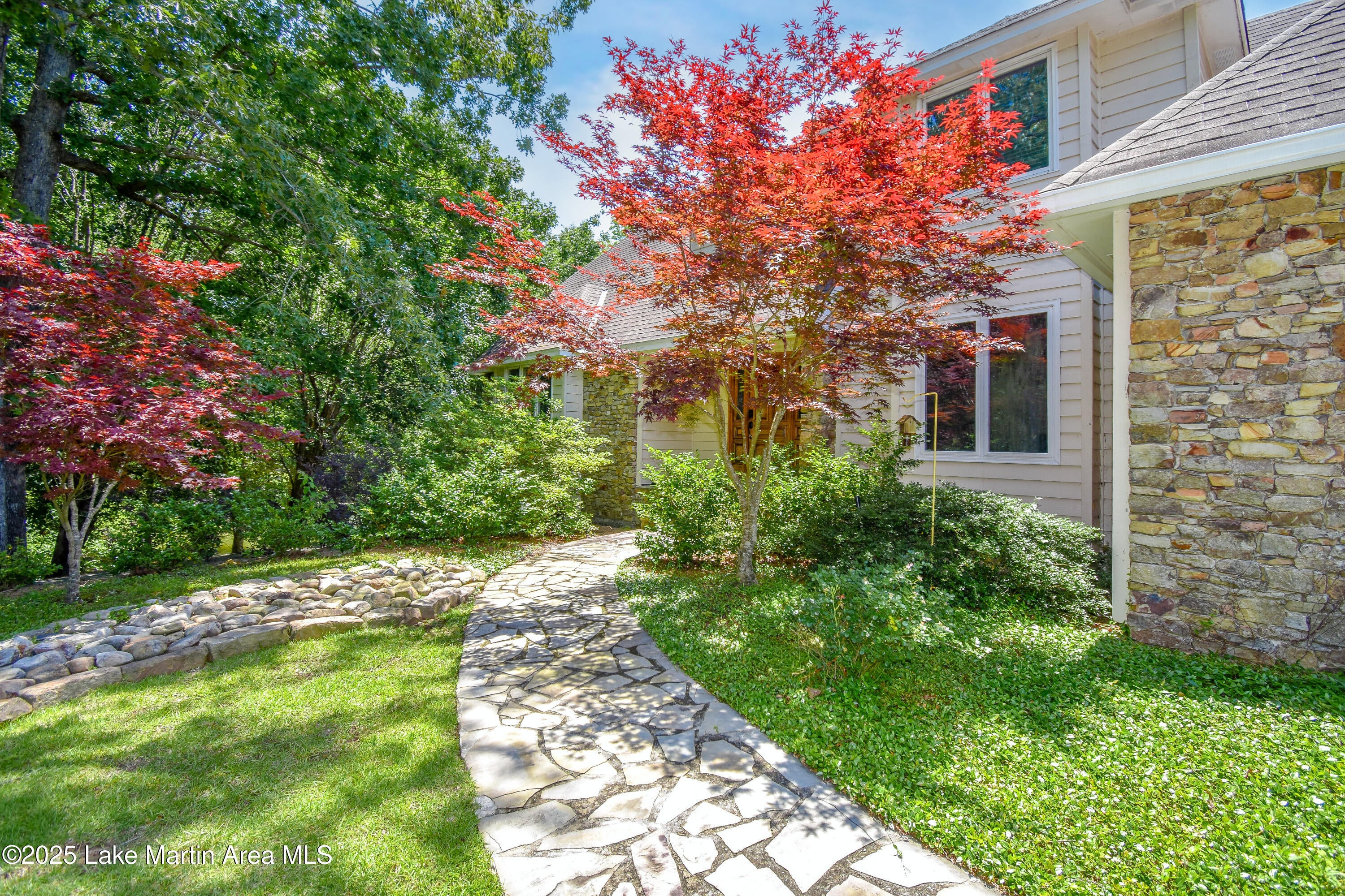 Jacksons Gap, Alabama, 36861, United States, ,5 BathroomsBathrooms,Residential,Active,1770190