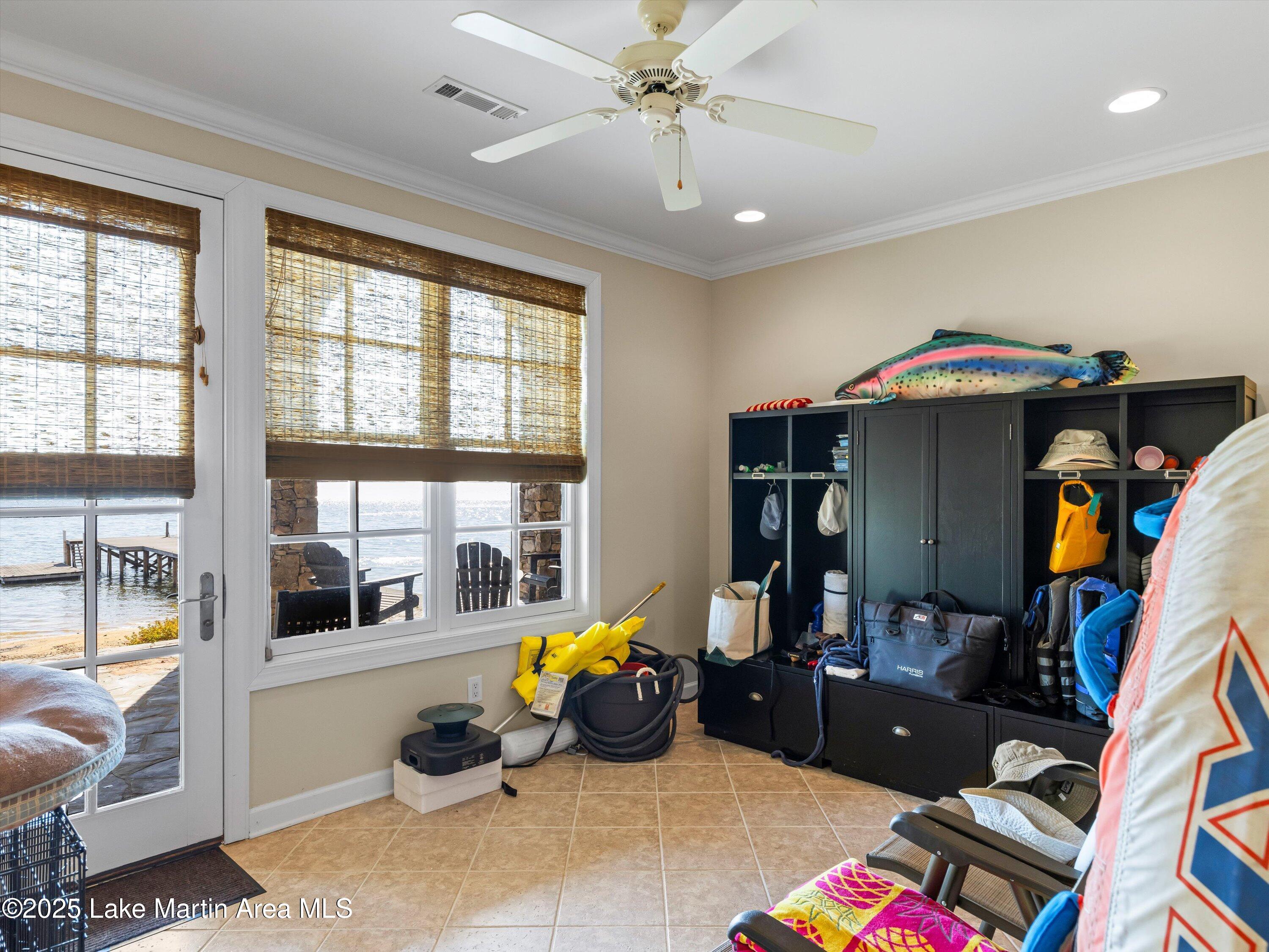 Alexander City, Alabama, 35010, United States, 6 Bedrooms Bedrooms, ,2 BathroomsBathrooms,Residential,Active,1990586