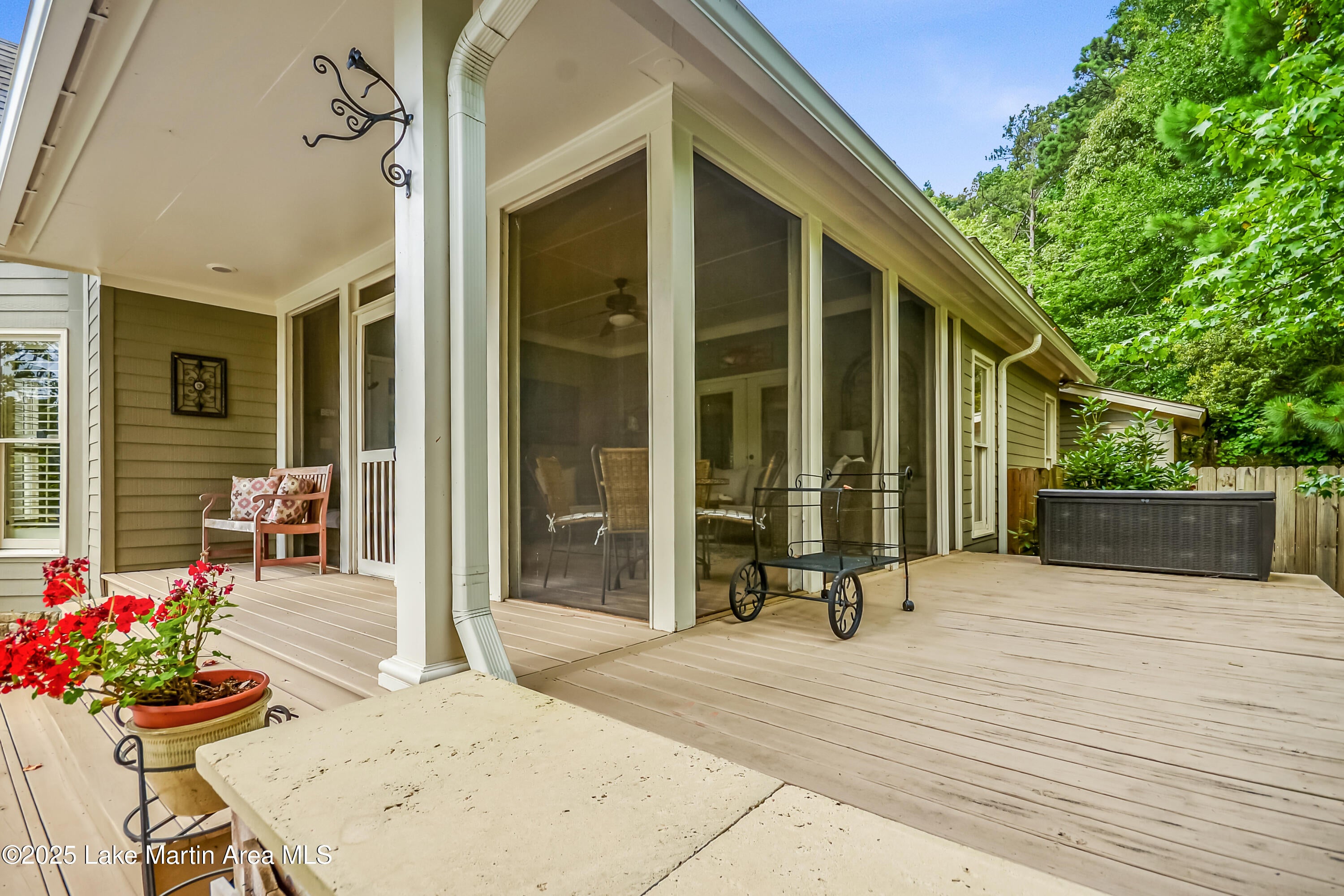 Dadeville, Alabama, 36853, United States, 5 Bedrooms Bedrooms, ,4 BathroomsBathrooms,Residential,Active,1898205