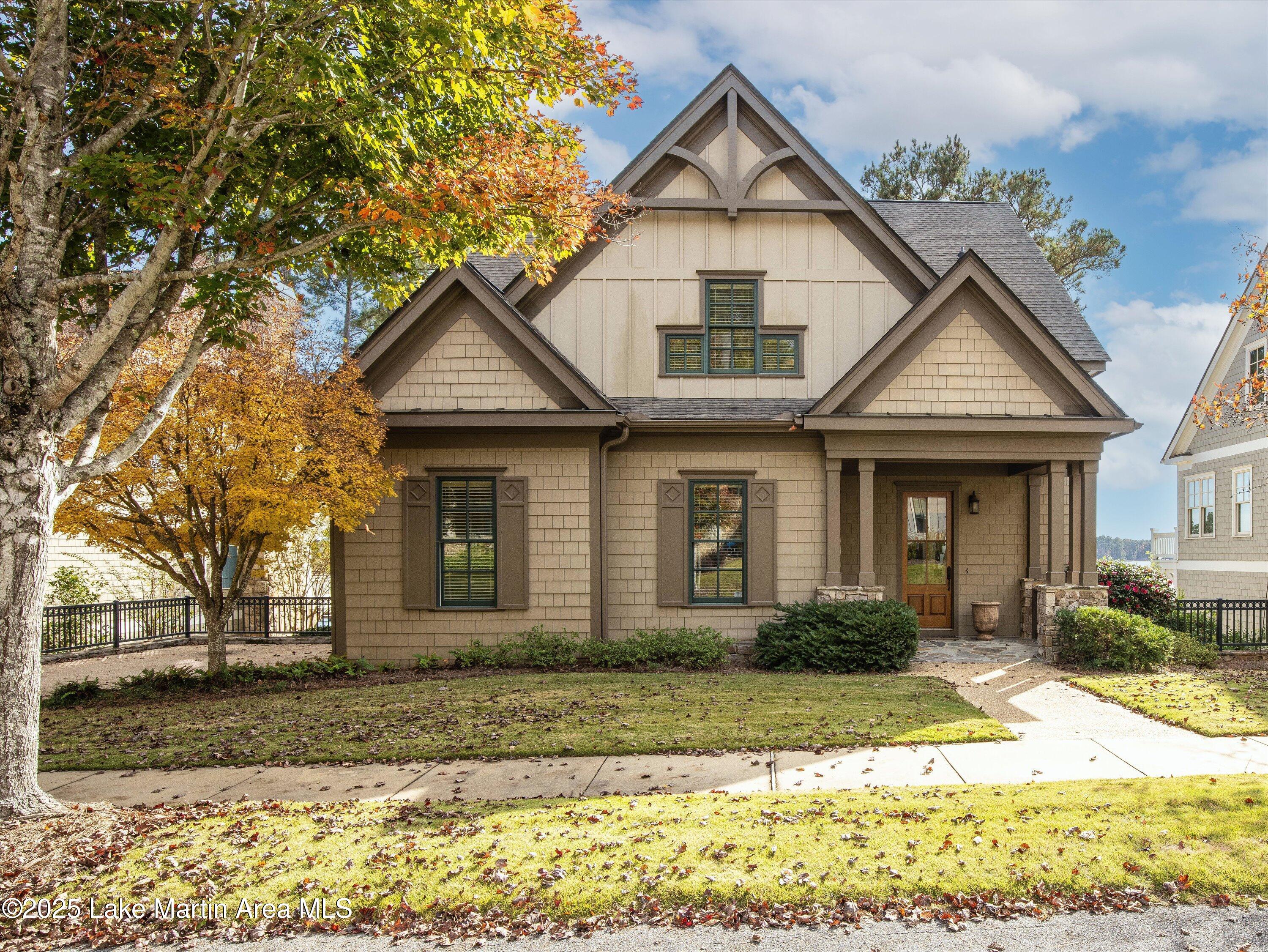 Alexander City, Alabama, 35010, United States, 6 Bedrooms Bedrooms, ,2 BathroomsBathrooms,Residential,Active,1990586