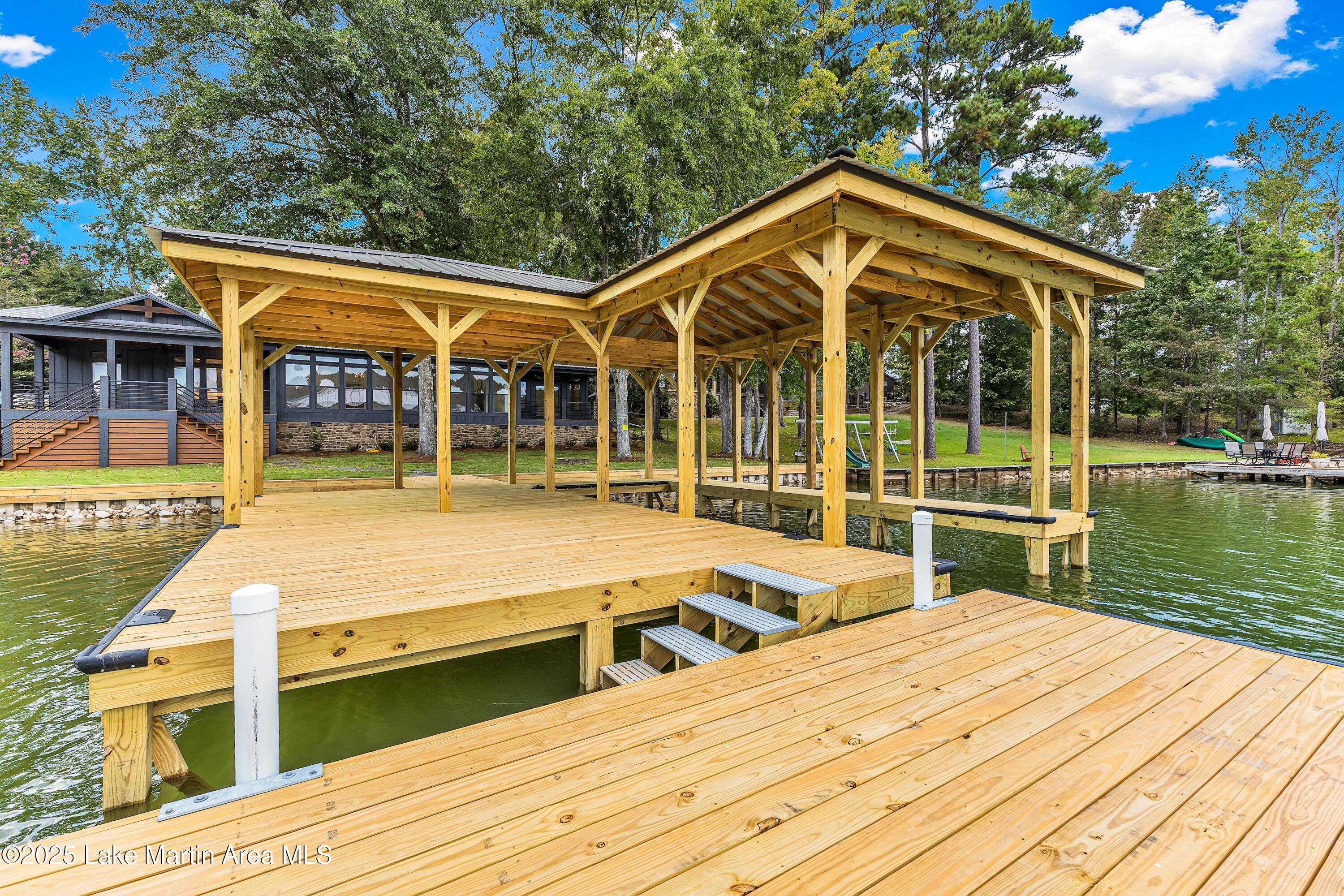 Eclectic, Alabama, 36024, United States, 4 Bedrooms Bedrooms, ,3 BathroomsBathrooms,Residential,Active,1946326