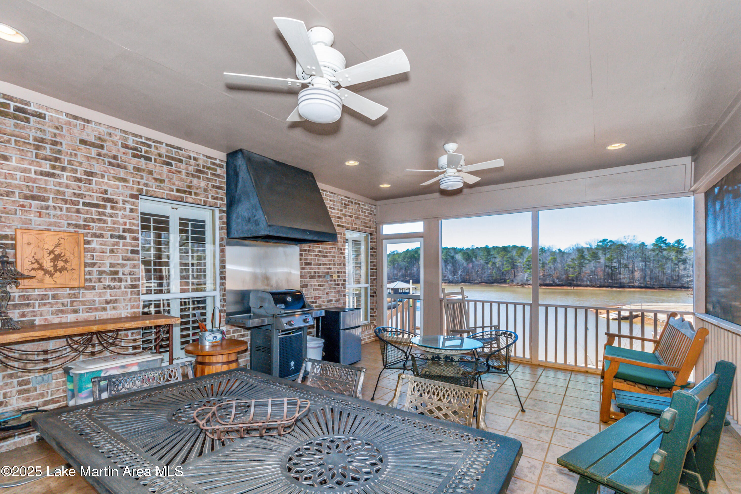 Jacksons Gap, Alabama, 36861, United States, 3 Bedrooms Bedrooms, ,4 BathroomsBathrooms,Residential,Active,1756381